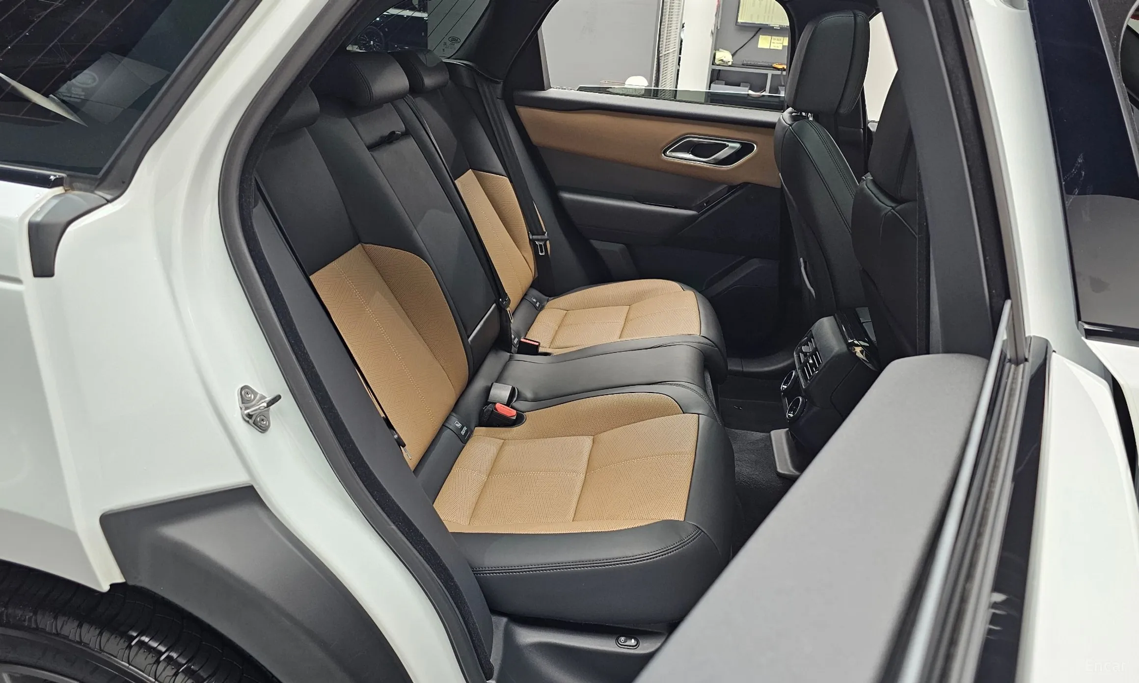 Land Rover Range Rover Bella превью 12