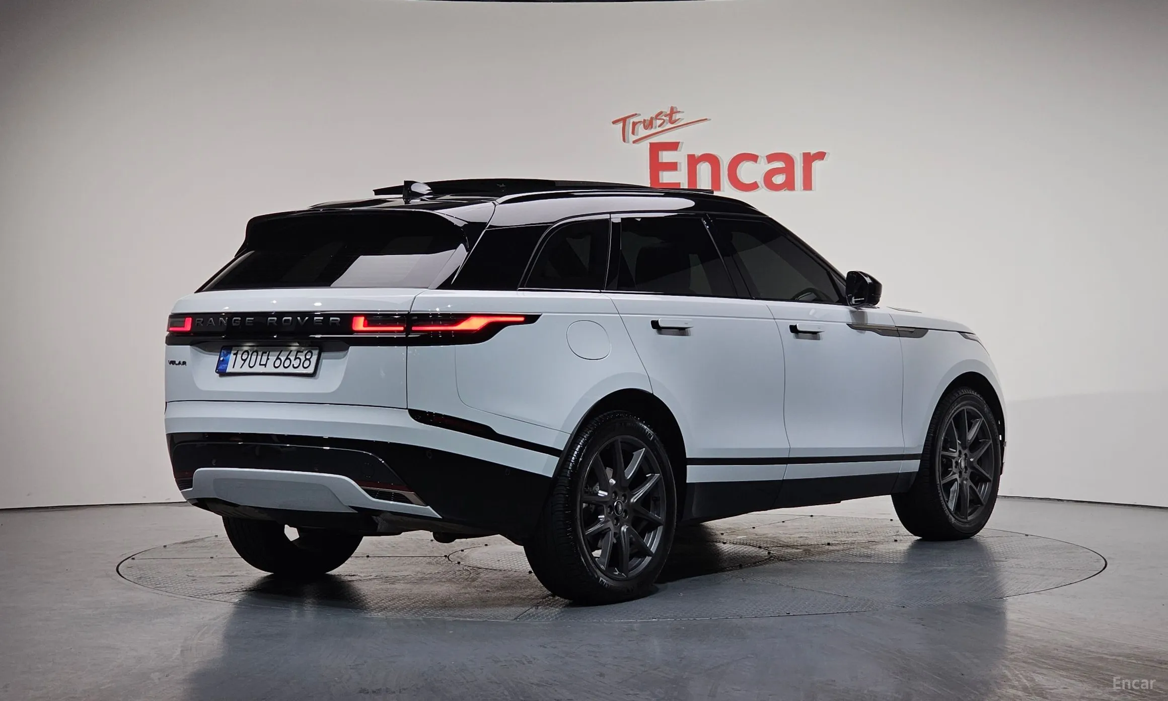 Land Rover Range Rover Bella превью 2