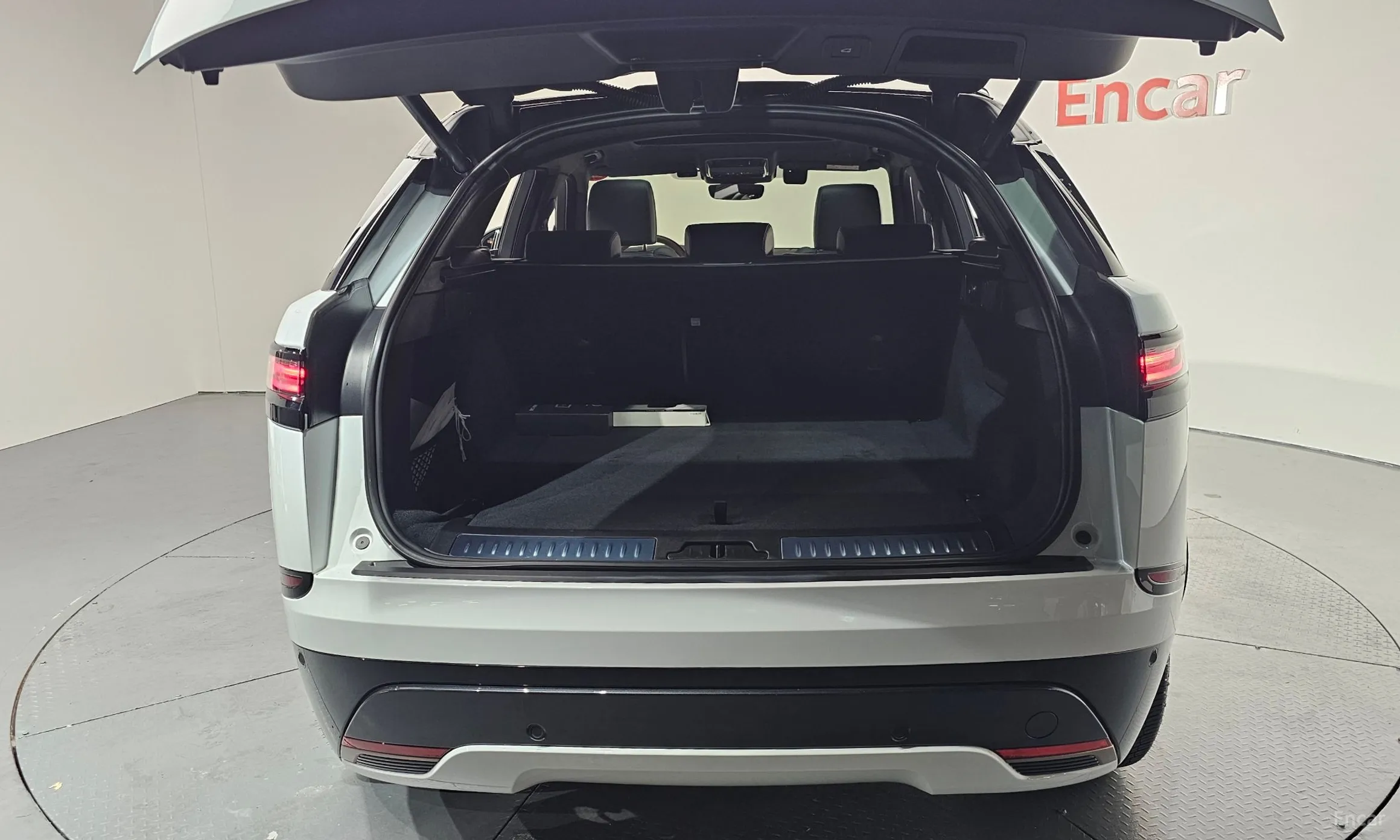 Land Rover Range Rover Bella превью 20