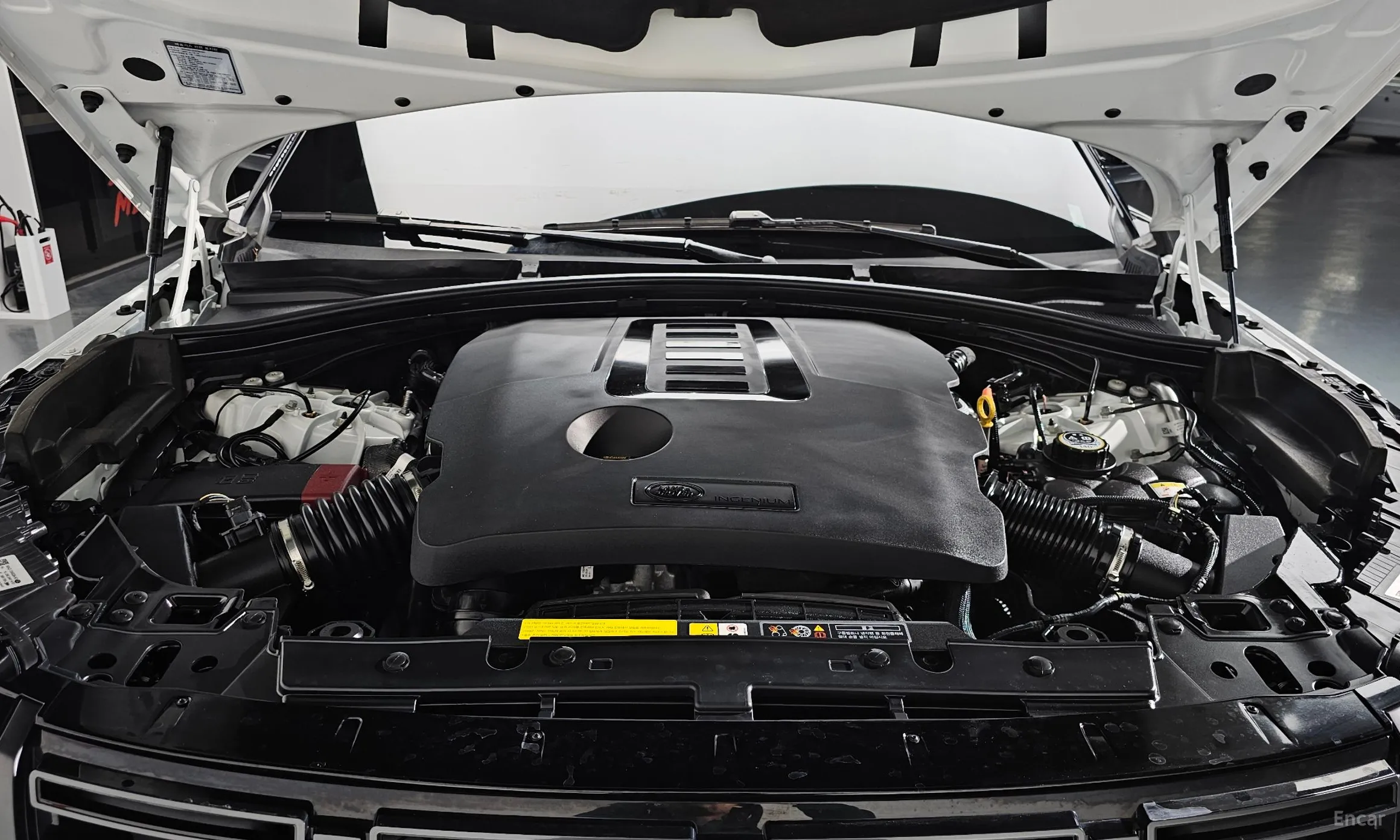 Land Rover Range Rover Bella превью 6