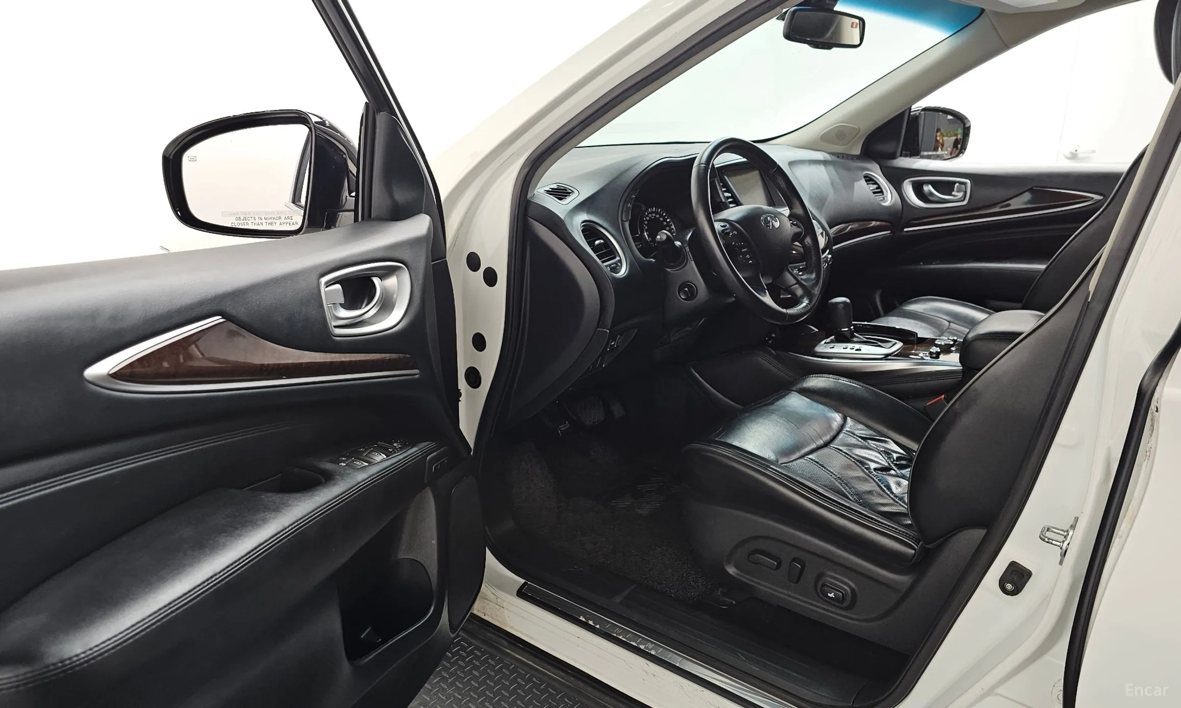 Infiniti QX60 превью 10