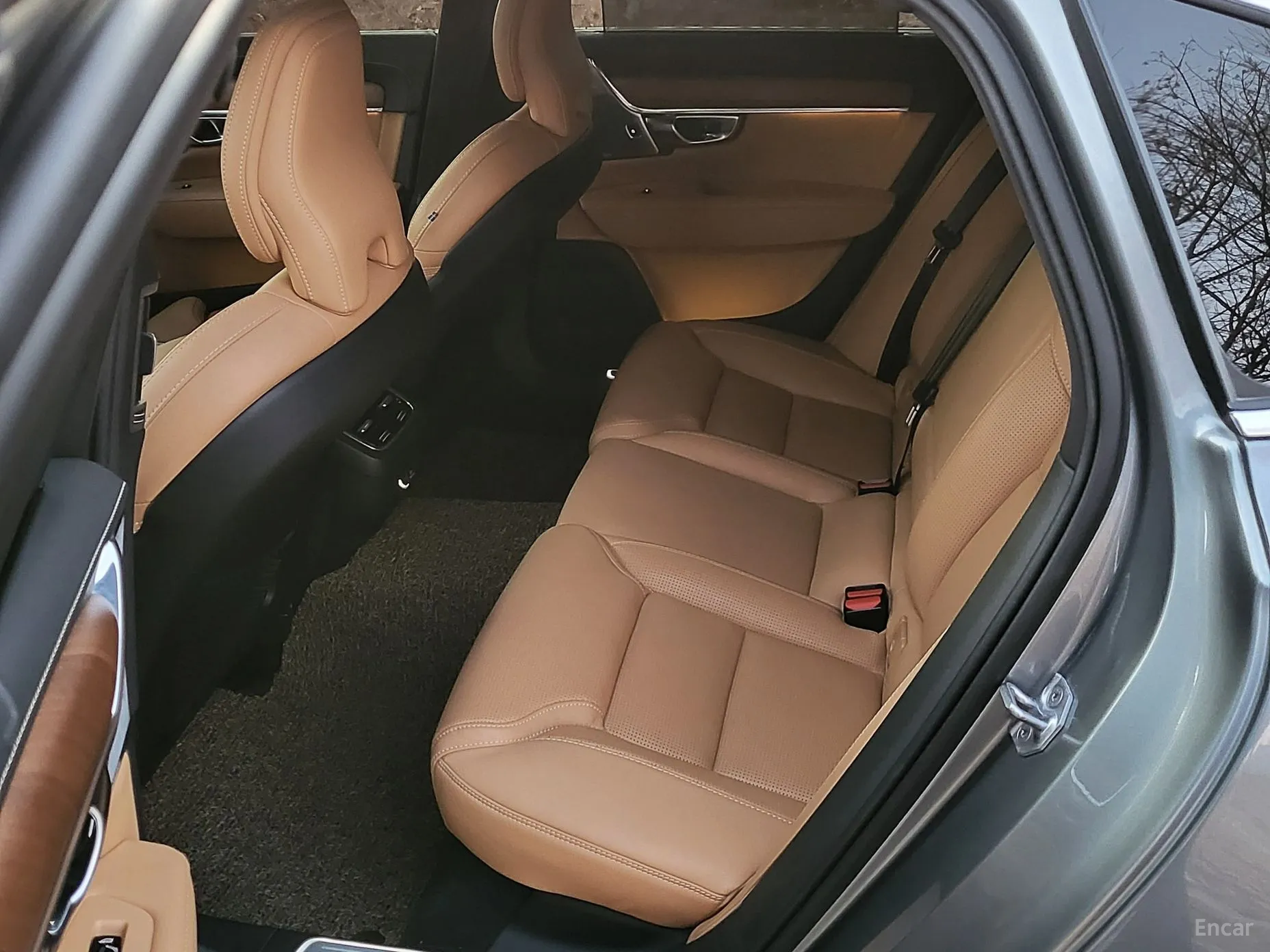 Volvo S90 превью 13
