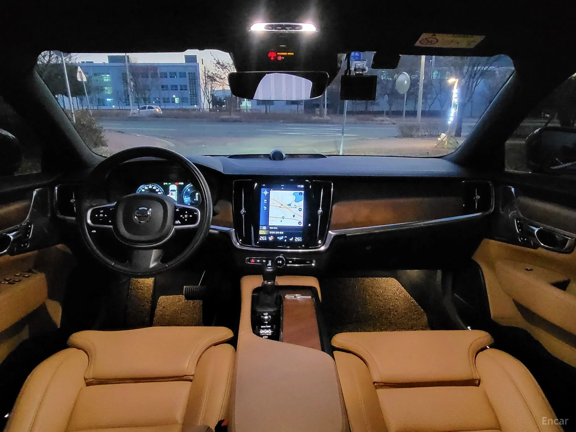 Volvo S90 превью 7