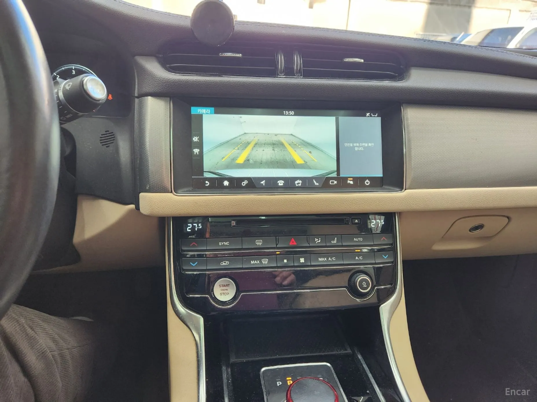 Jaguar XF (x260) превью 13