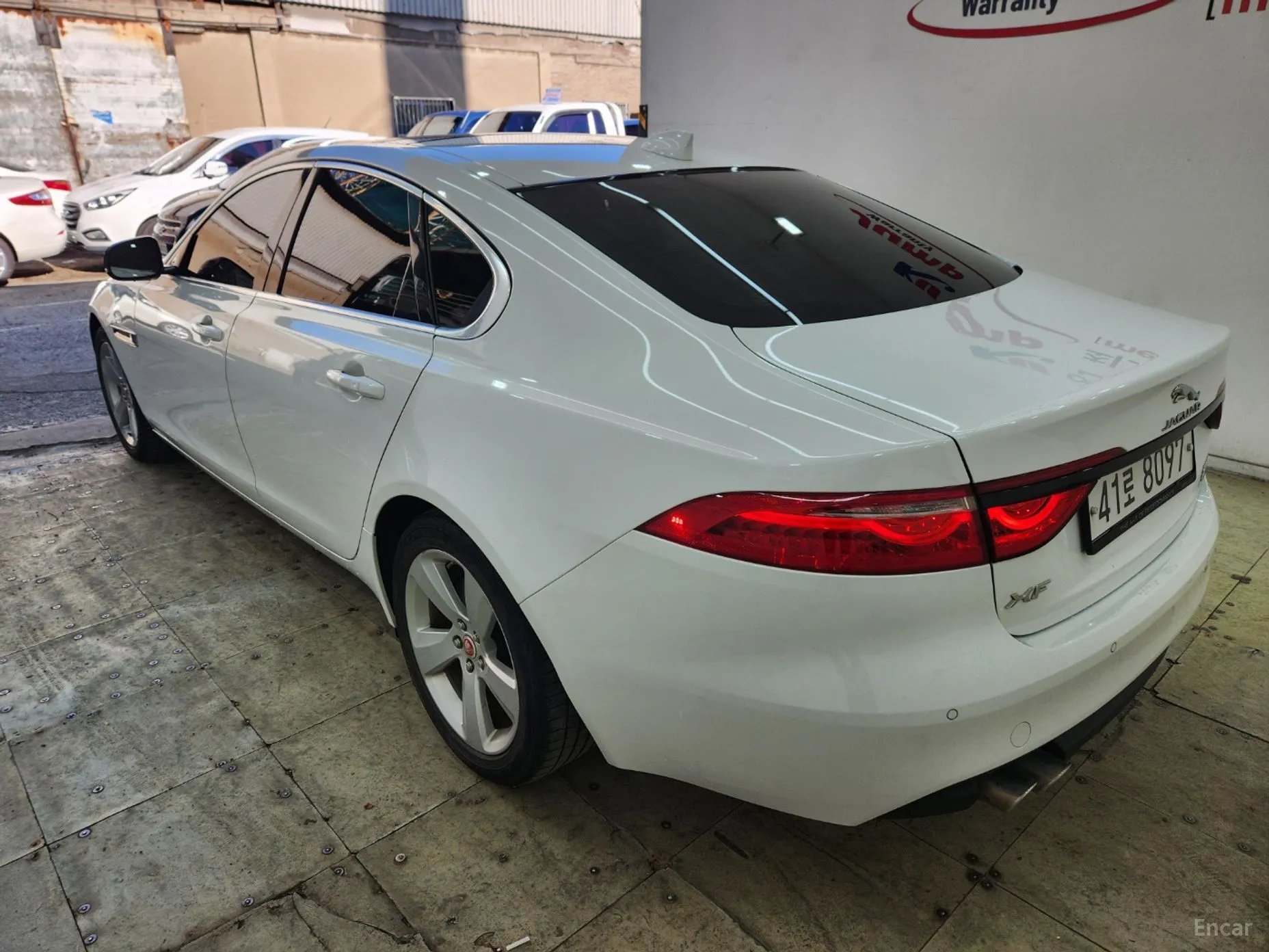 Jaguar XF (x260) превью 3