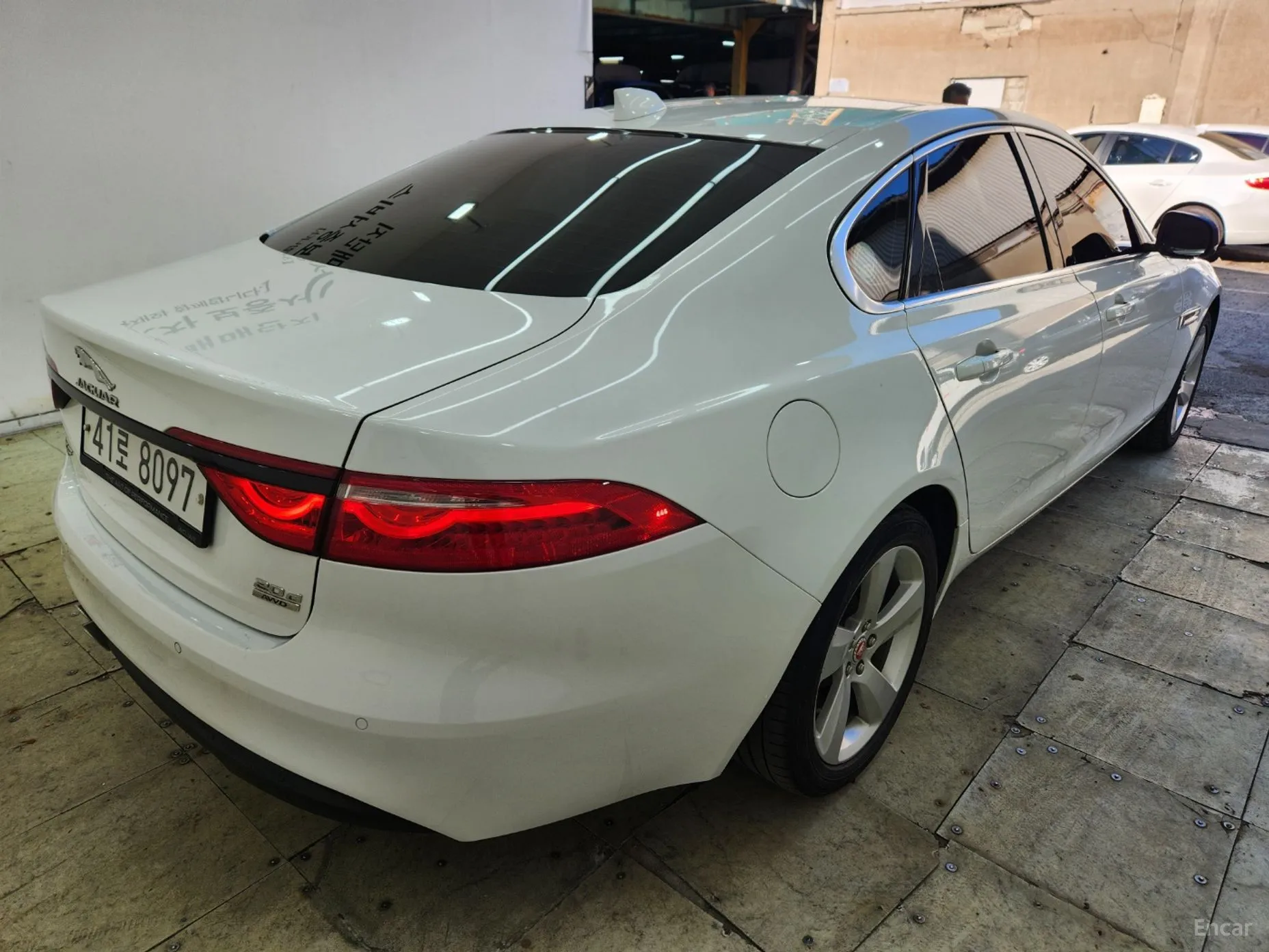 Jaguar XF (x260) превью 5