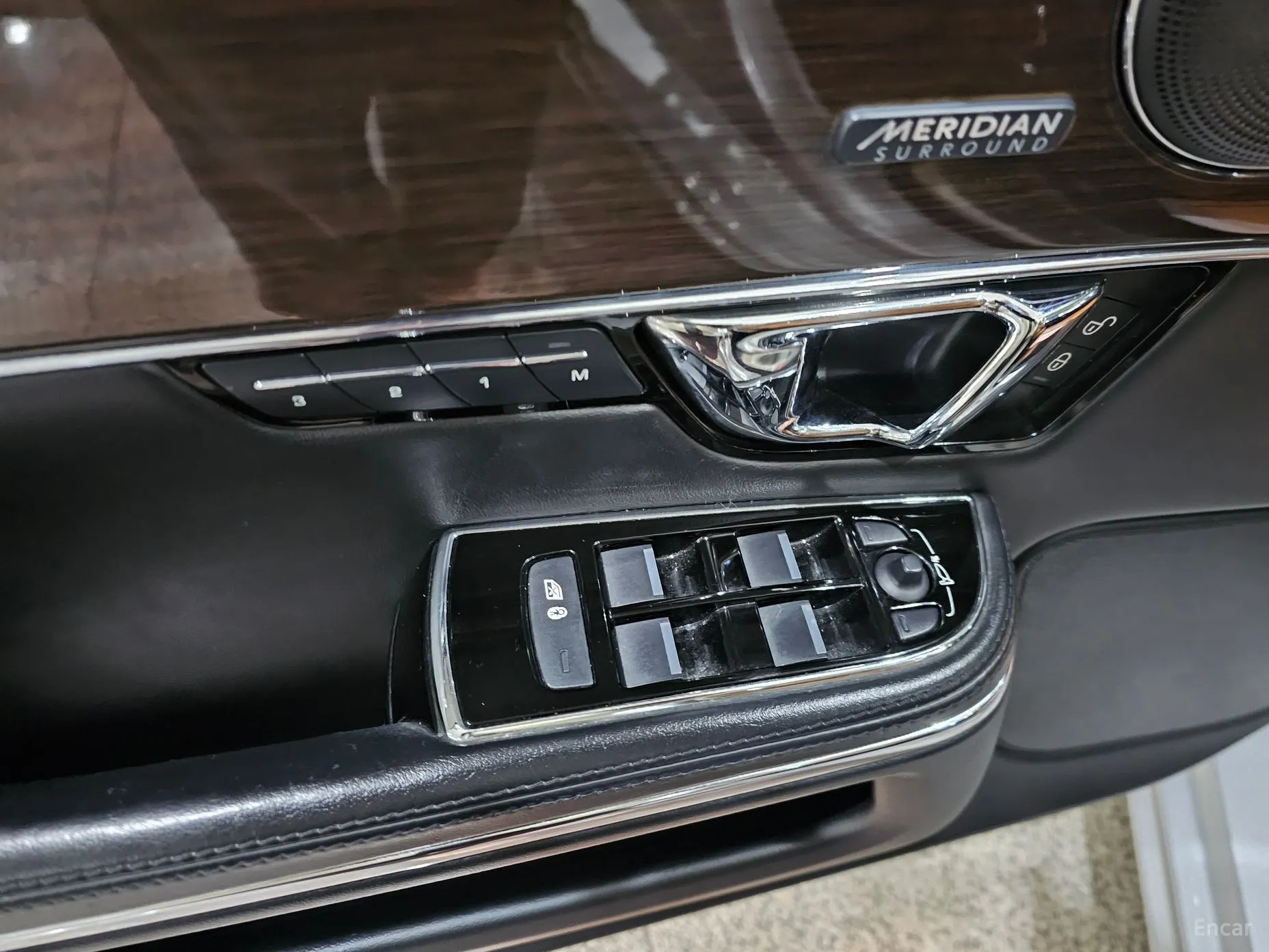 Jaguar All New XJ превью 14