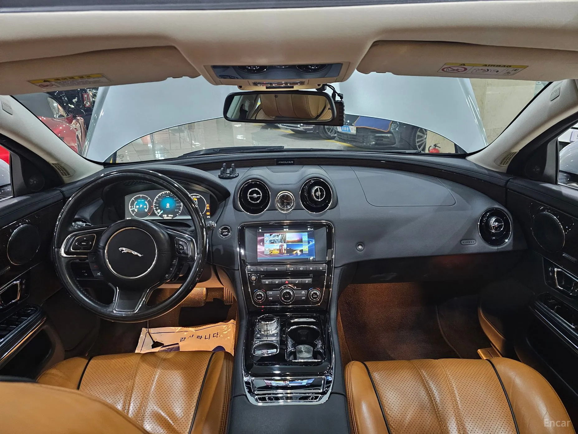 Jaguar All New XJ превью 8