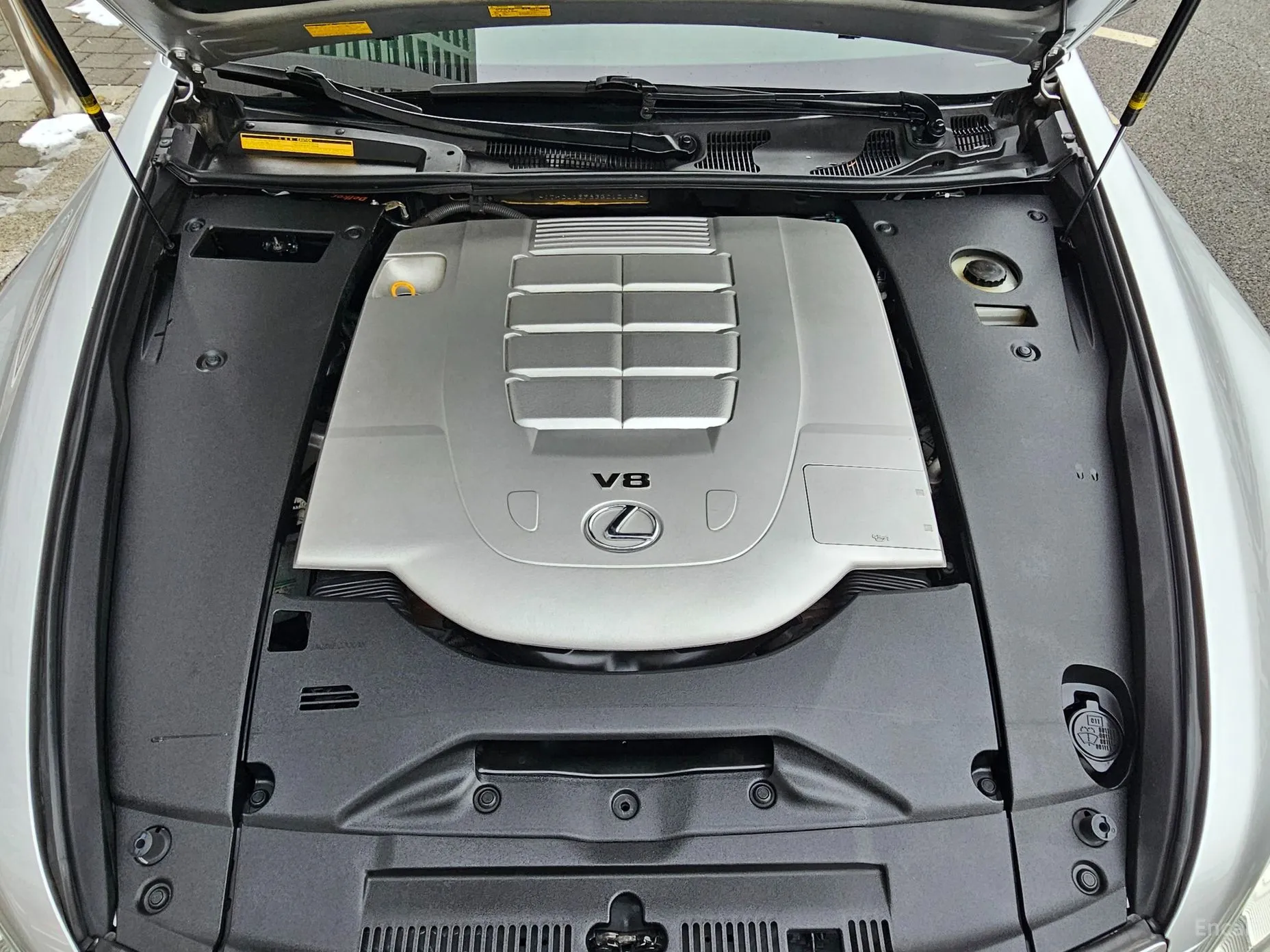 Lexus LS460 превью 11