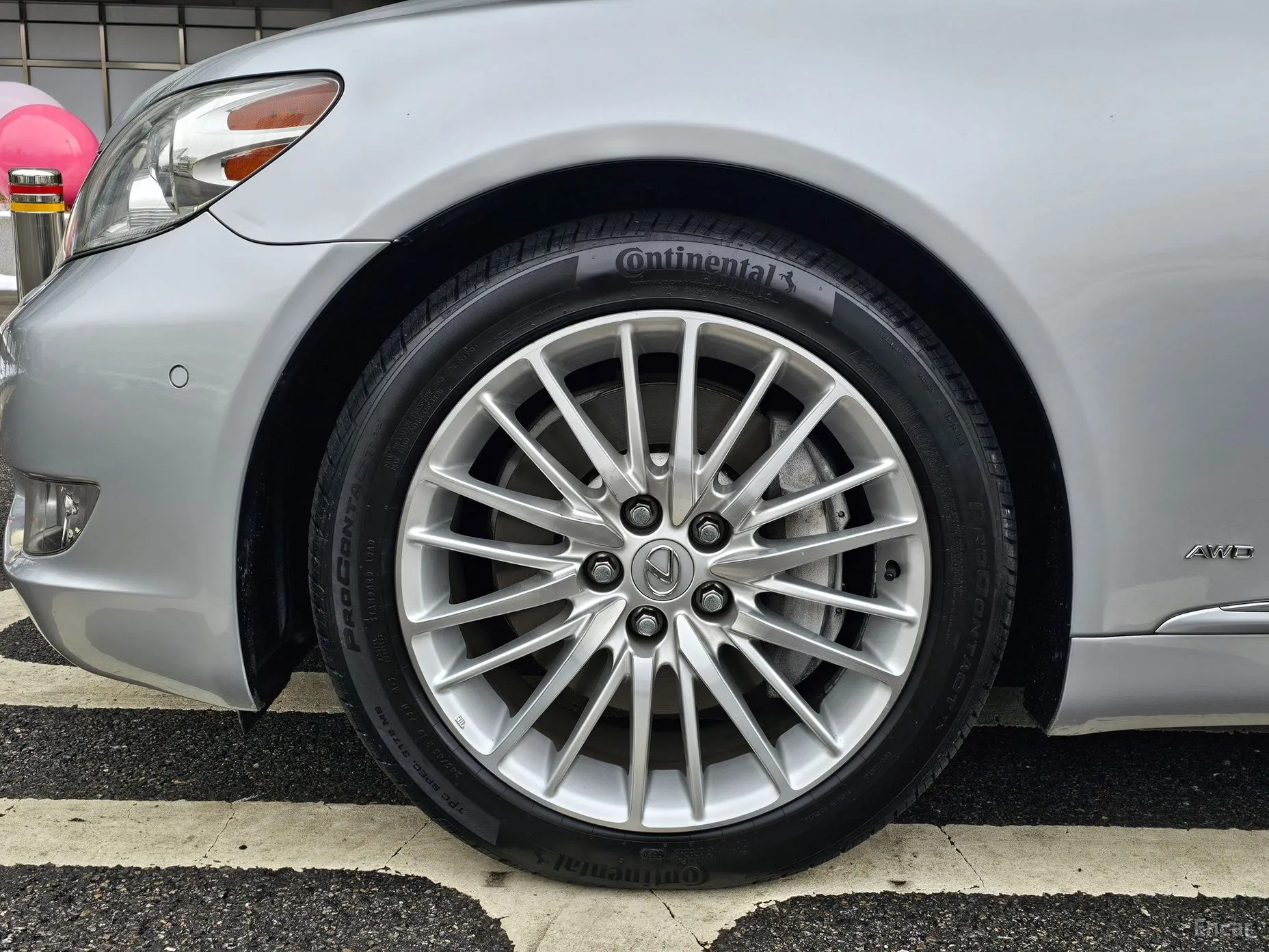 Lexus LS460 превью 20
