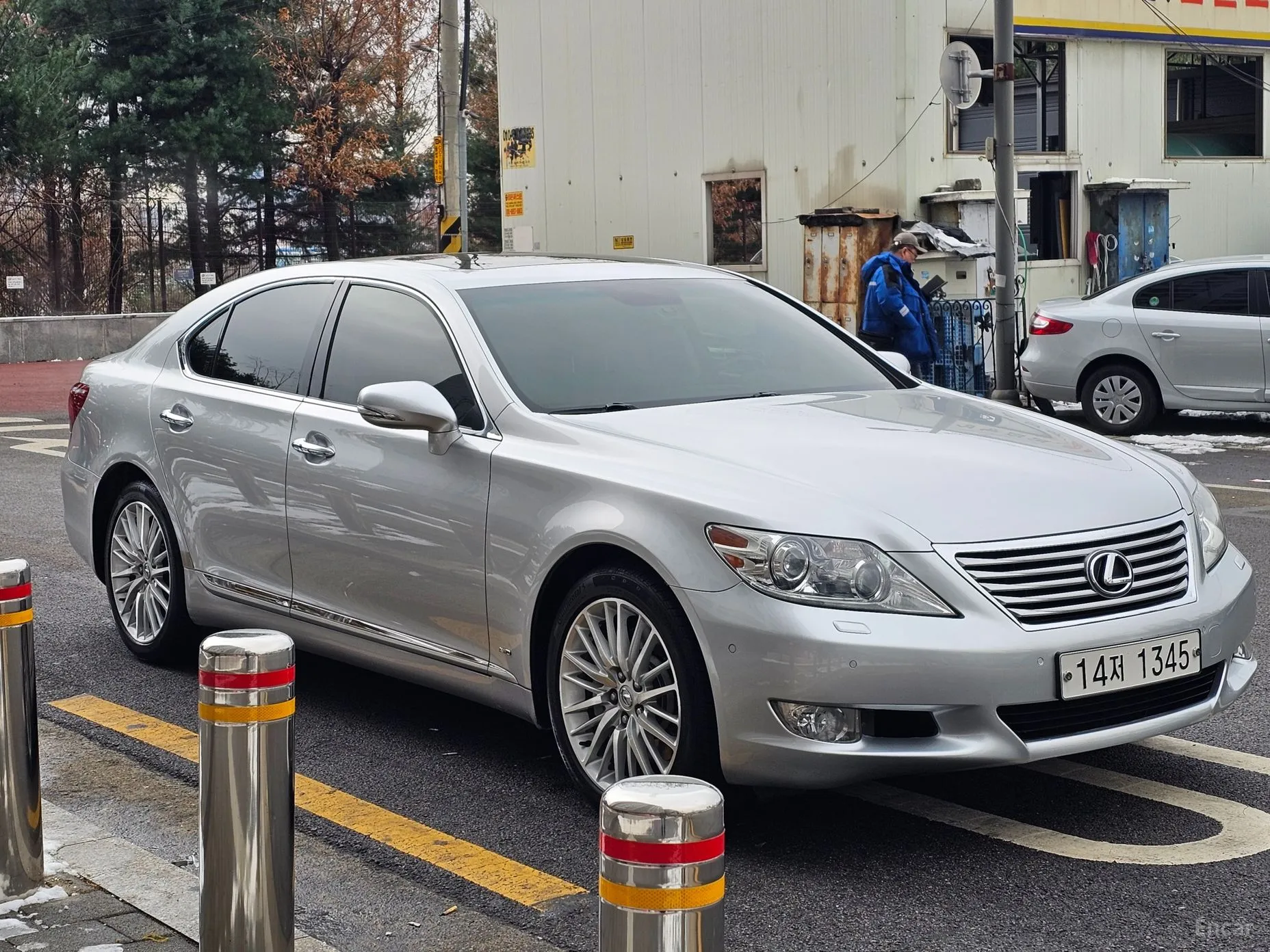 Lexus LS460 превью 4