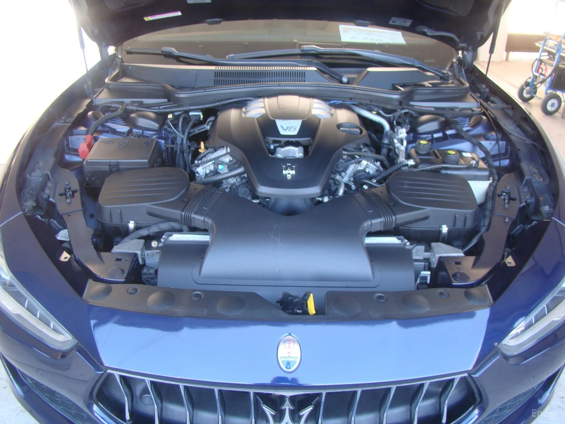 Maserati Ghibli превью 20
