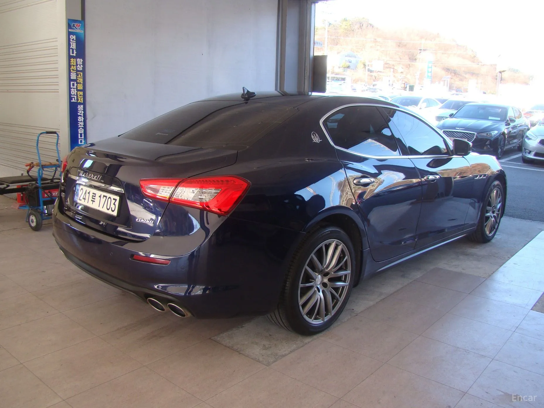 Maserati Ghibli превью 6