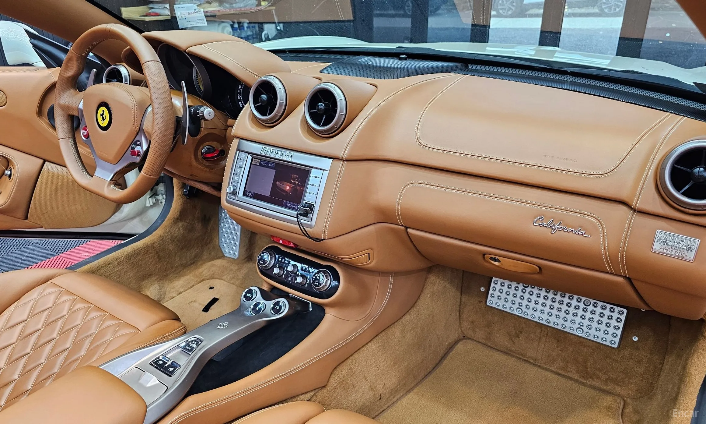 Ferrari California превью 11