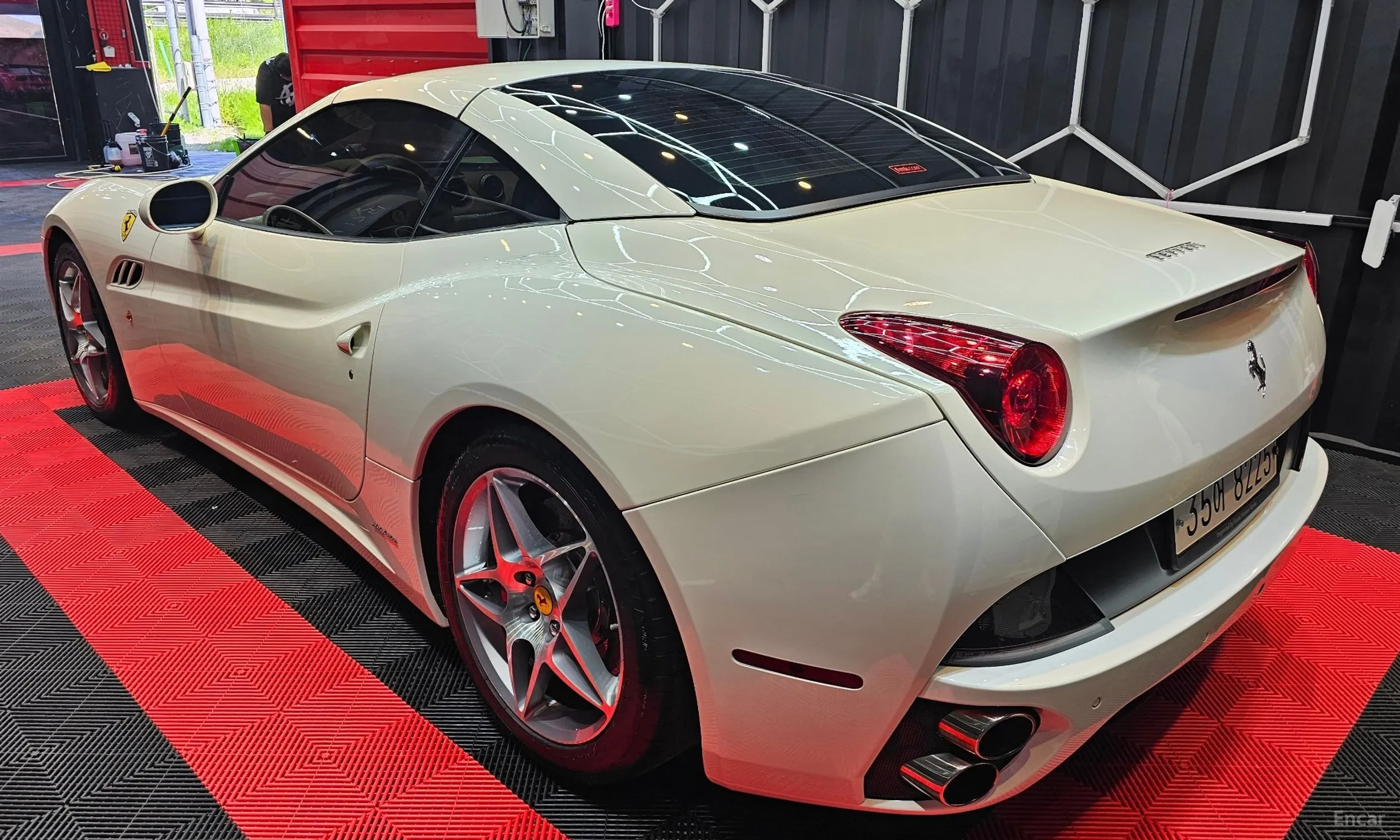 Ferrari California превью 4
