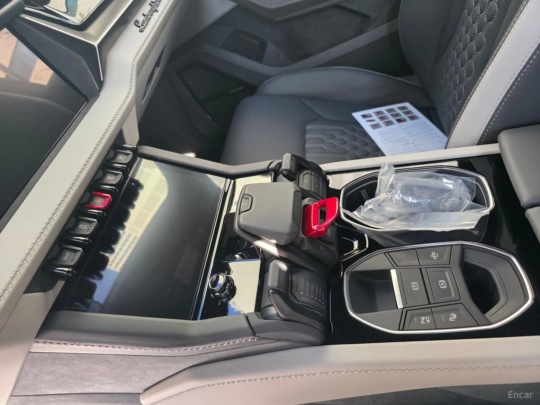 Lamborghini Urus превью 10