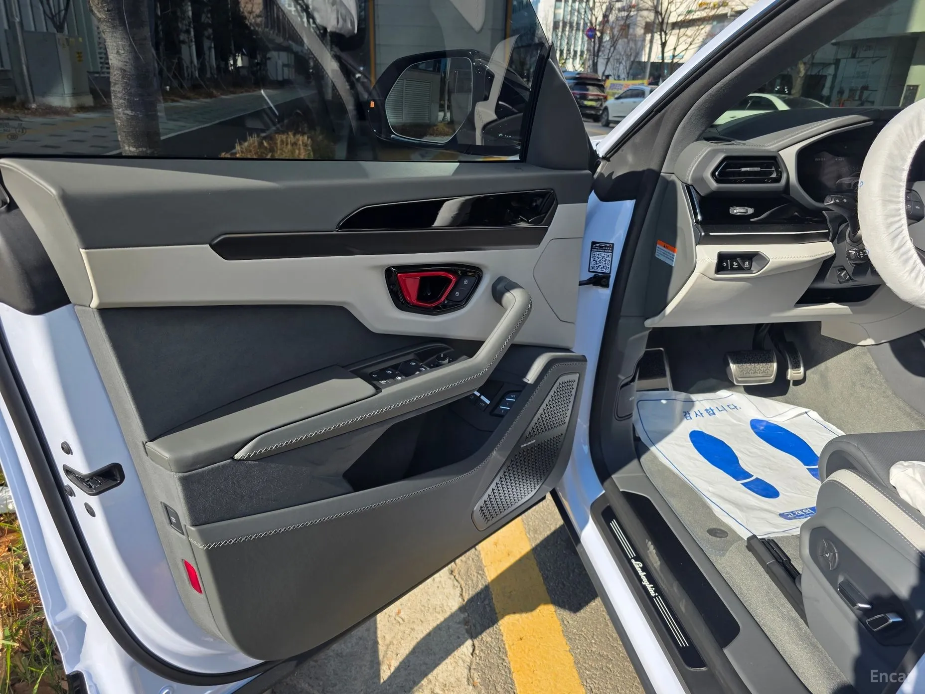 Lamborghini Urus превью 11