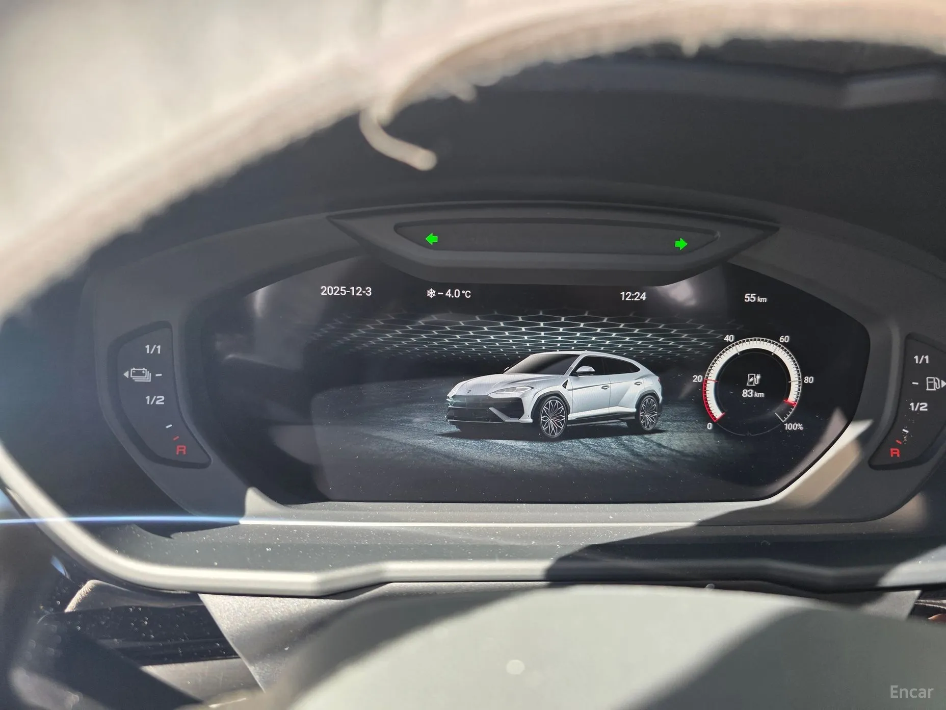 Lamborghini Urus превью 7