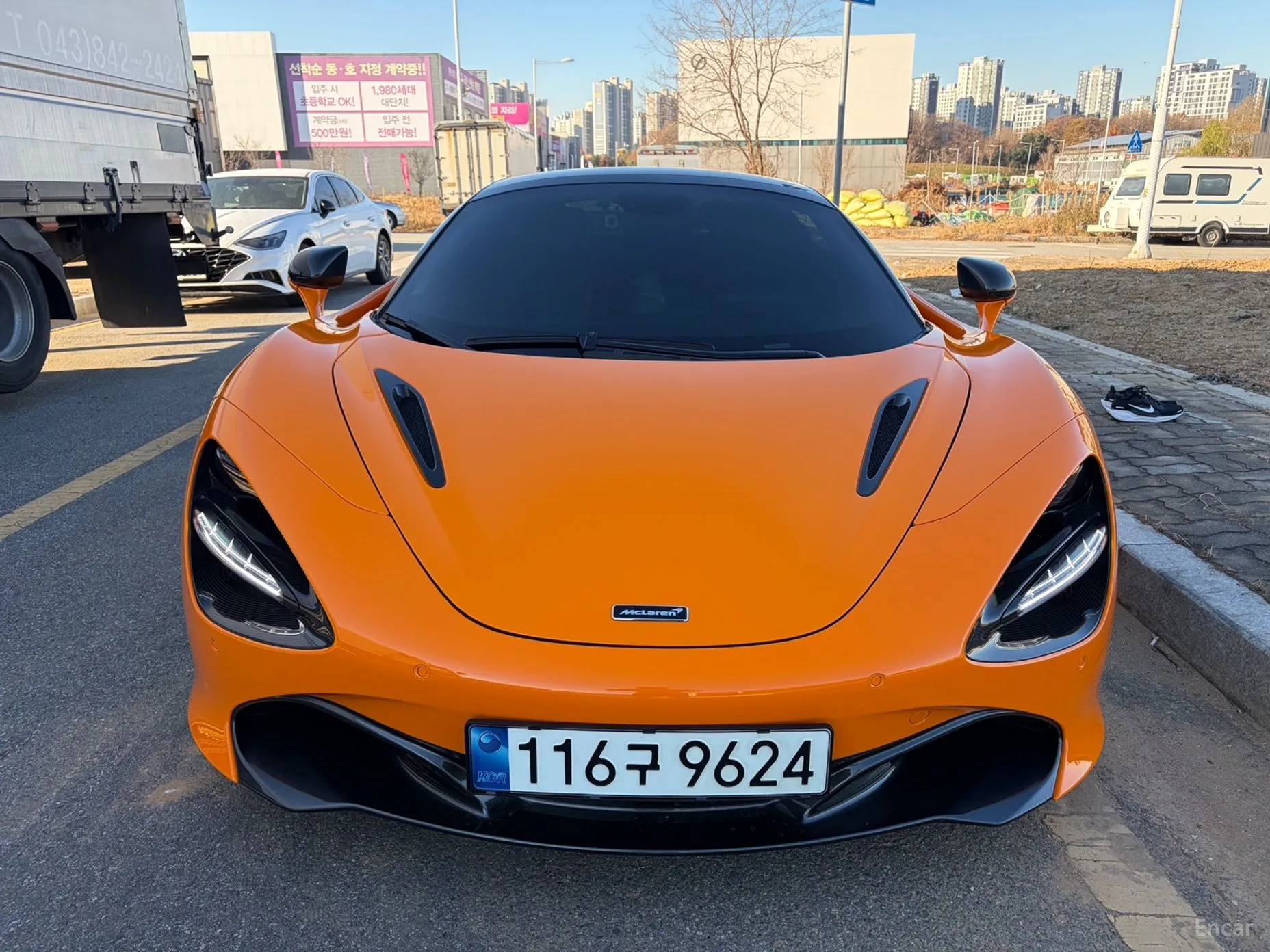 McLaren 720S превью 3