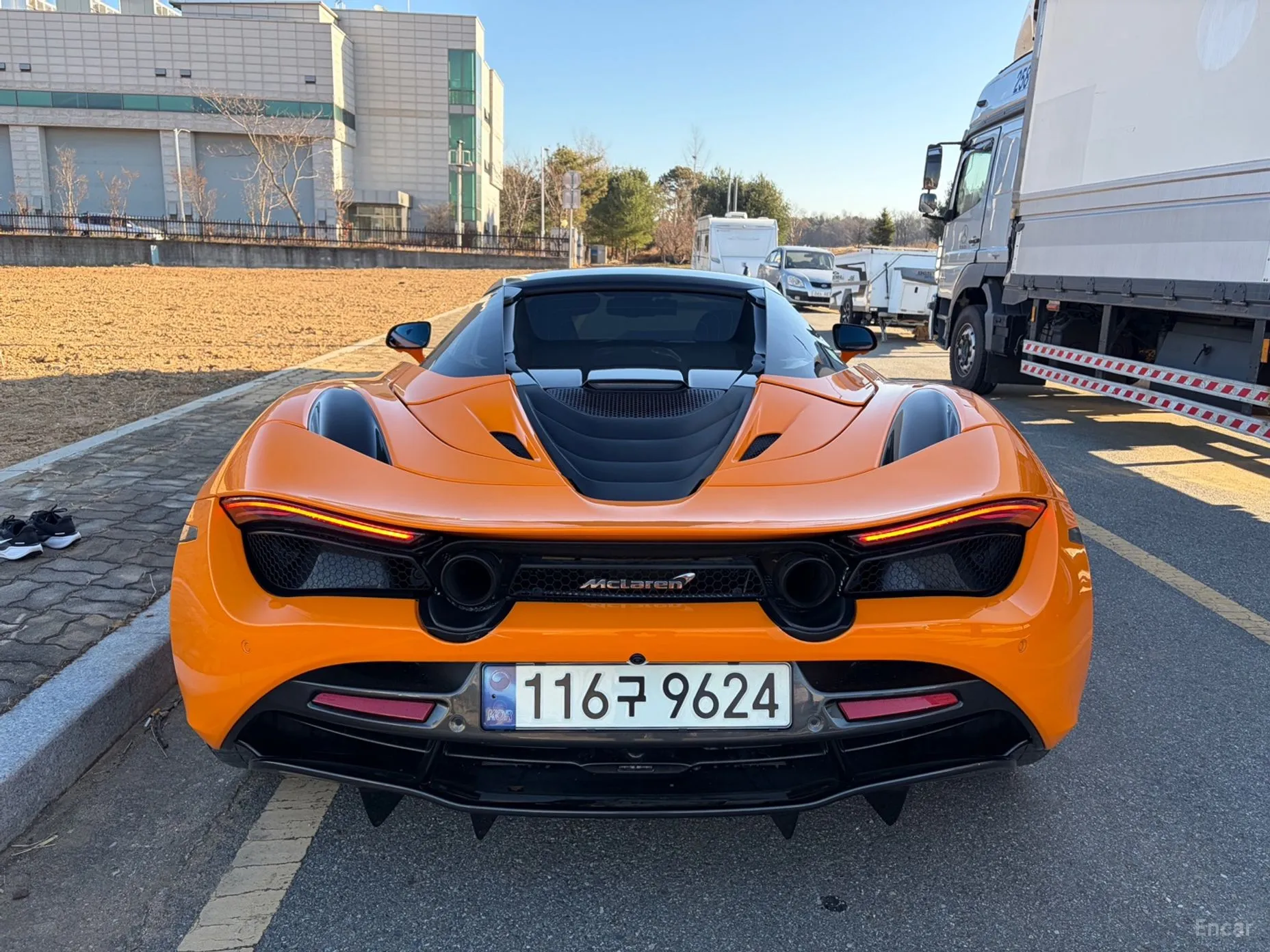 McLaren 720S превью 4