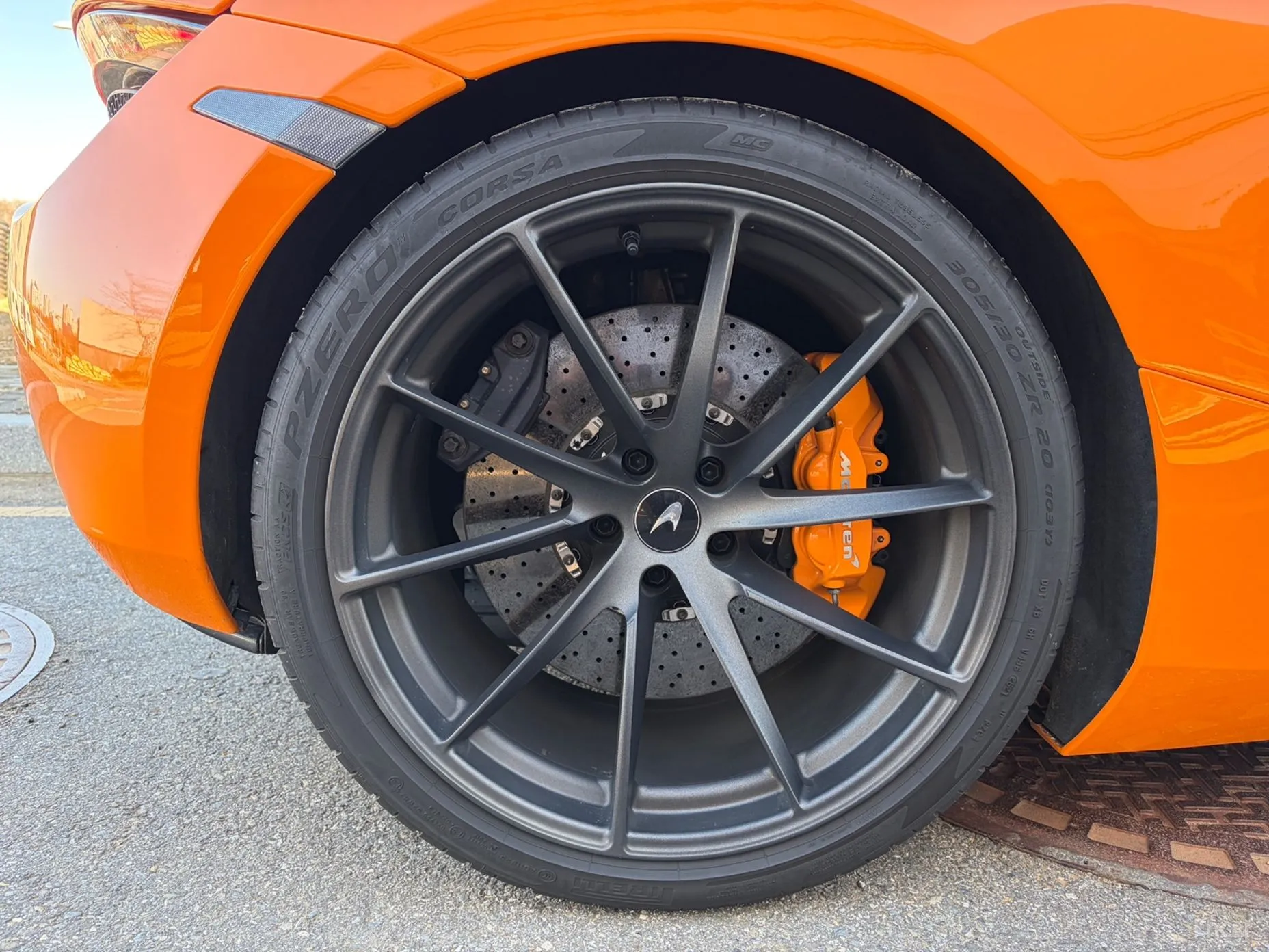 McLaren 720S превью 5