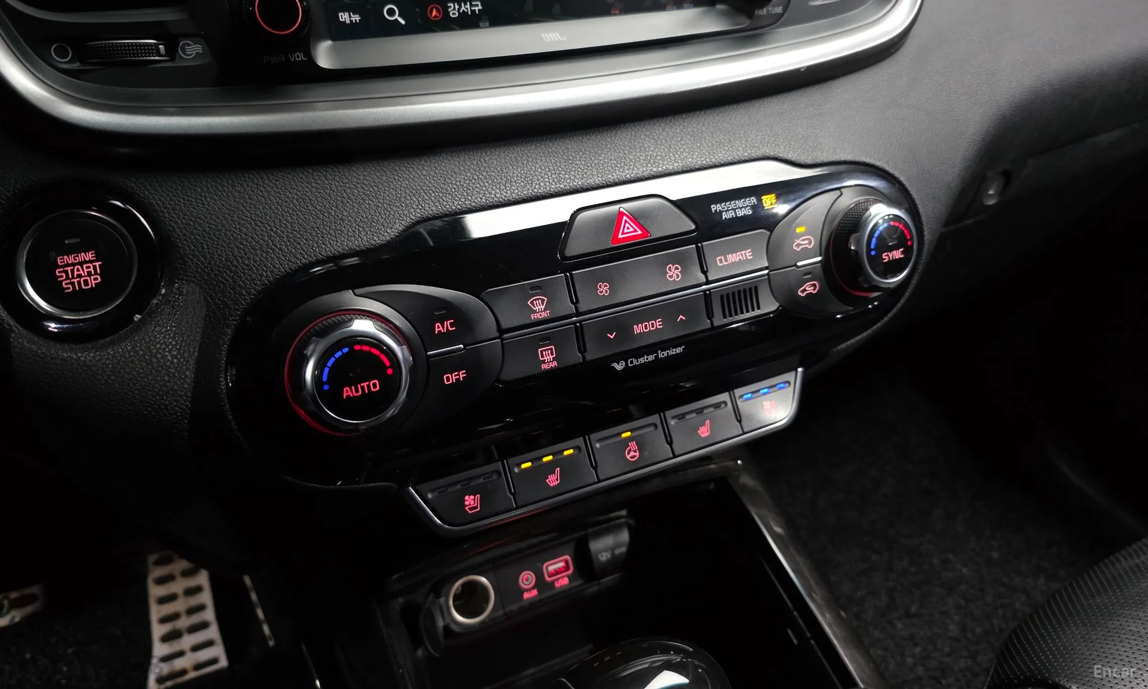 Kia Sorento превью 17