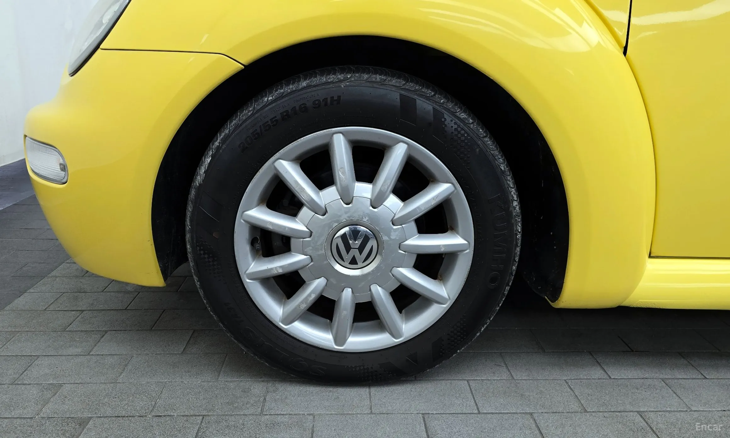 Volkswagen New Beetle превью 5