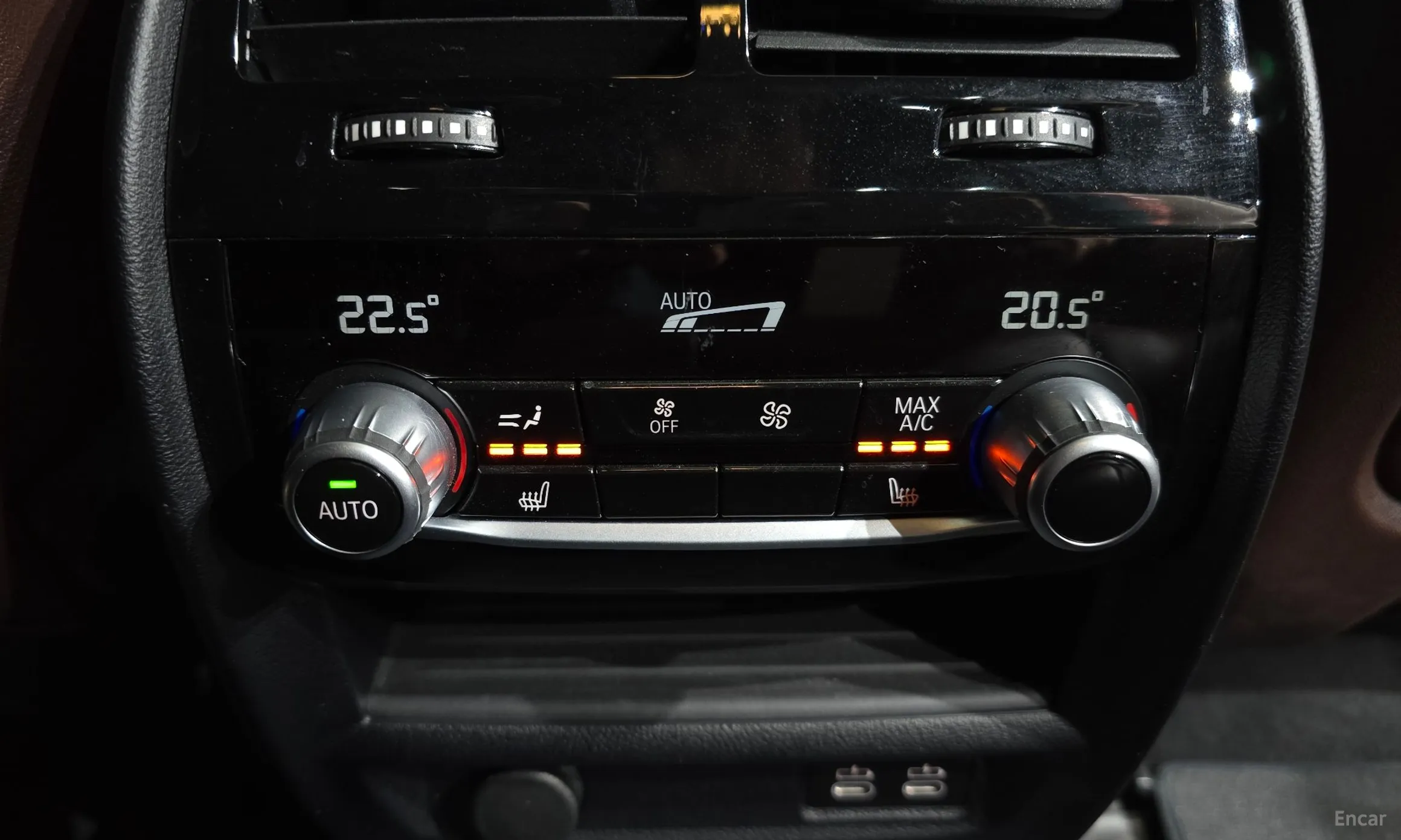 BMW 5 Series (G30) превью 18