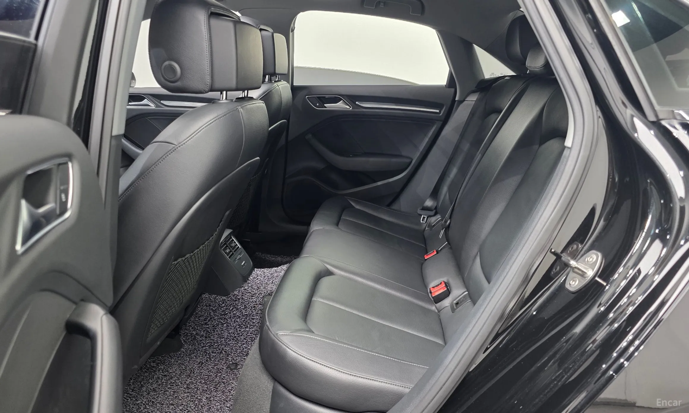 Audi New A3 превью 12