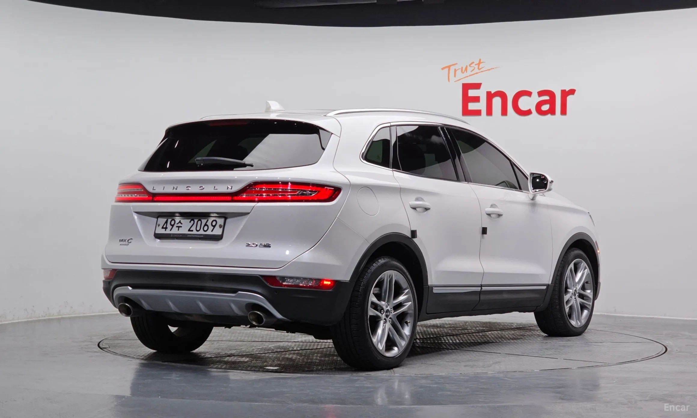 Lincoln MKC превью 2