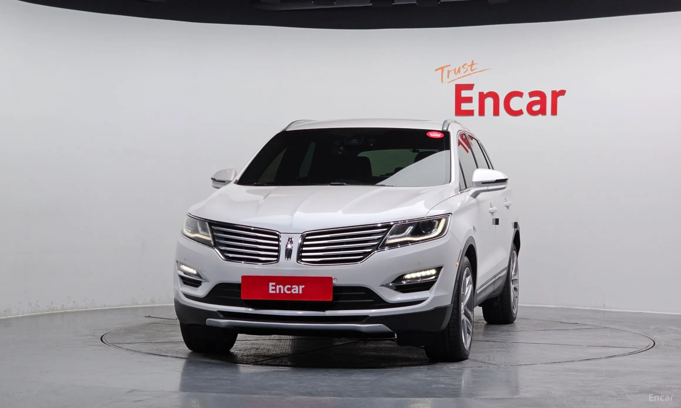 Lincoln MKC превью 3
