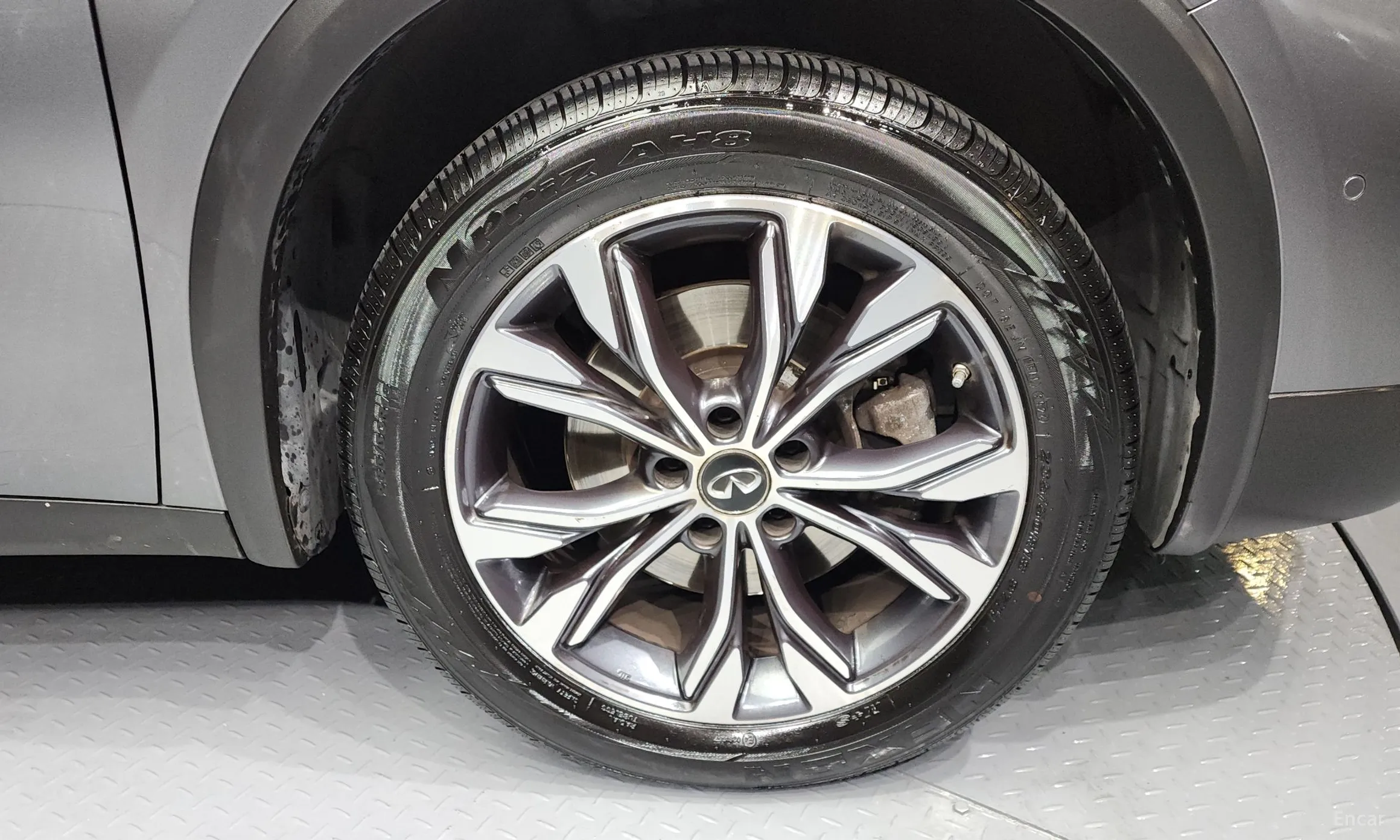 Infiniti QX30 превью 5