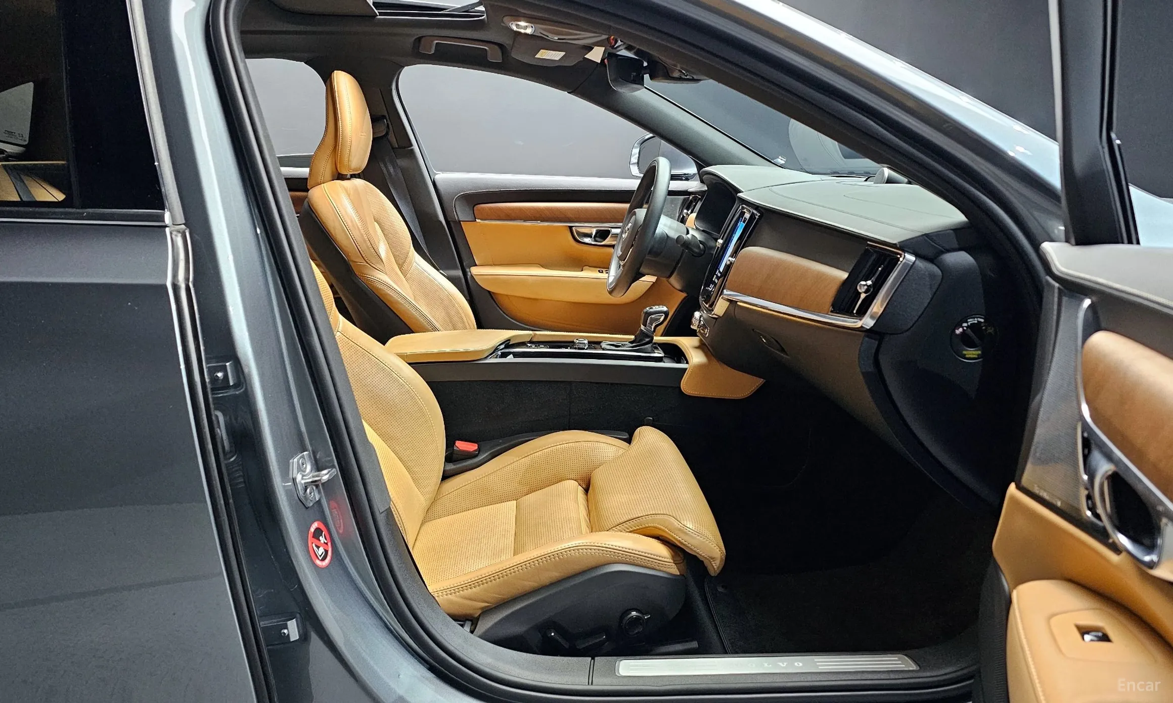 Volvo S90 превью 11