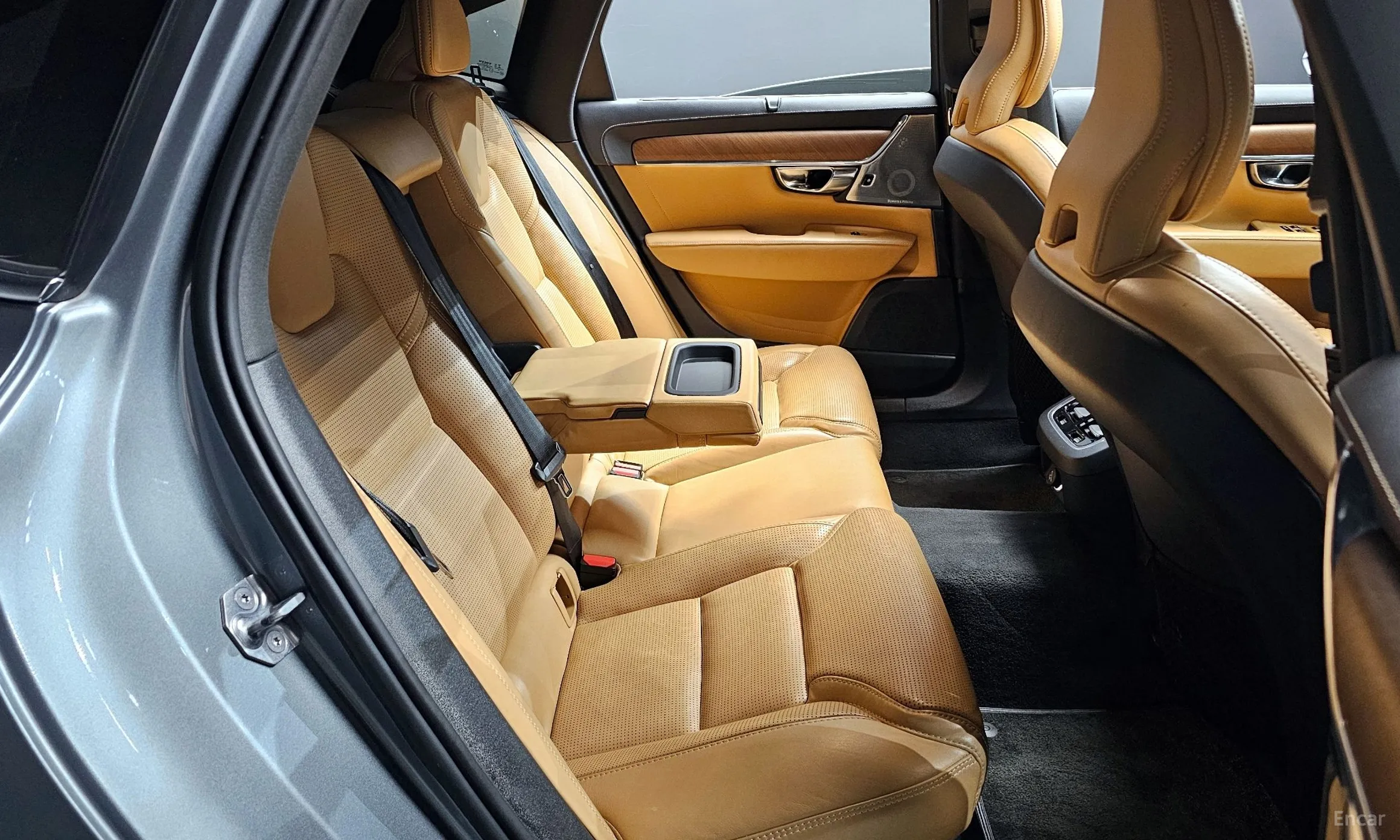 Volvo S90 превью 12