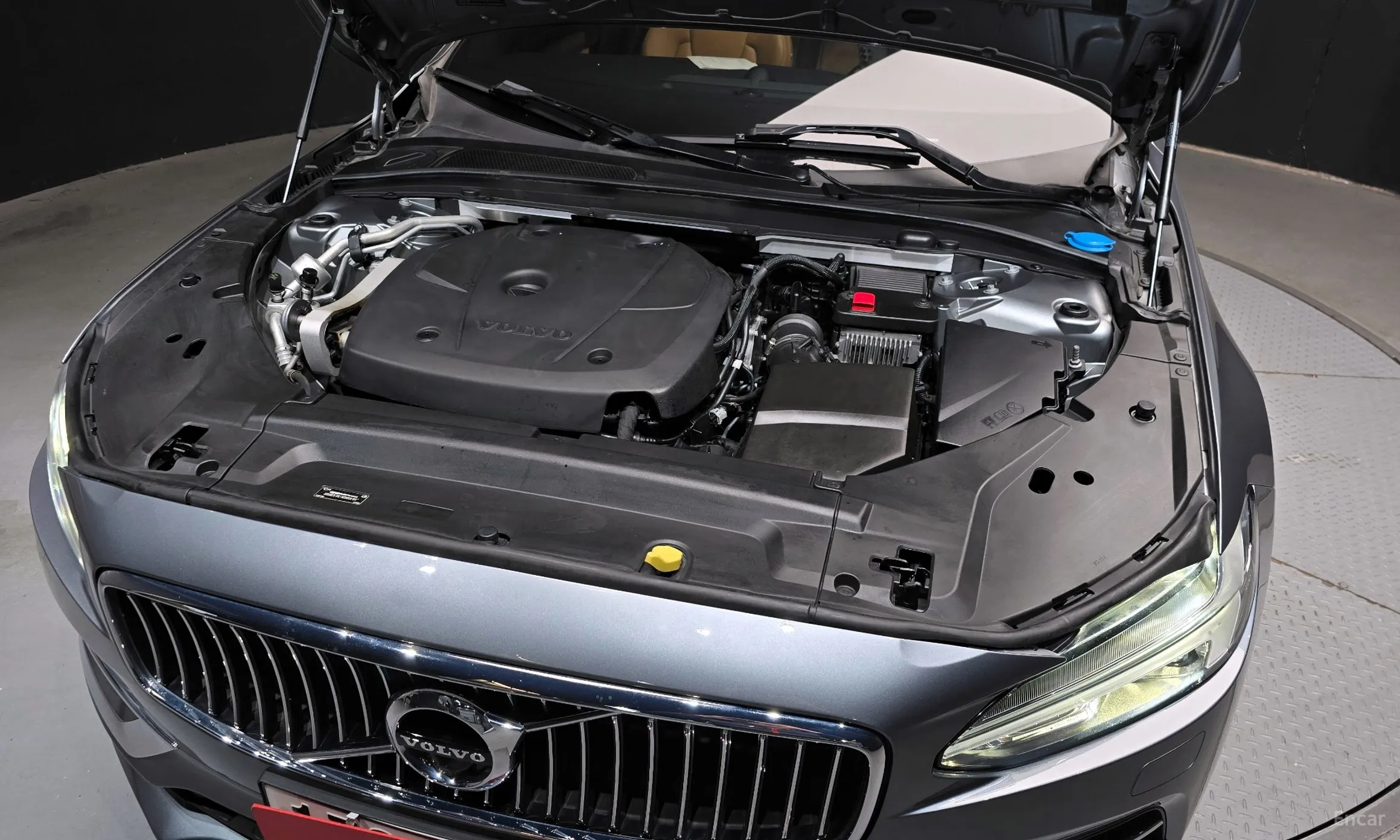 Volvo S90 превью 6