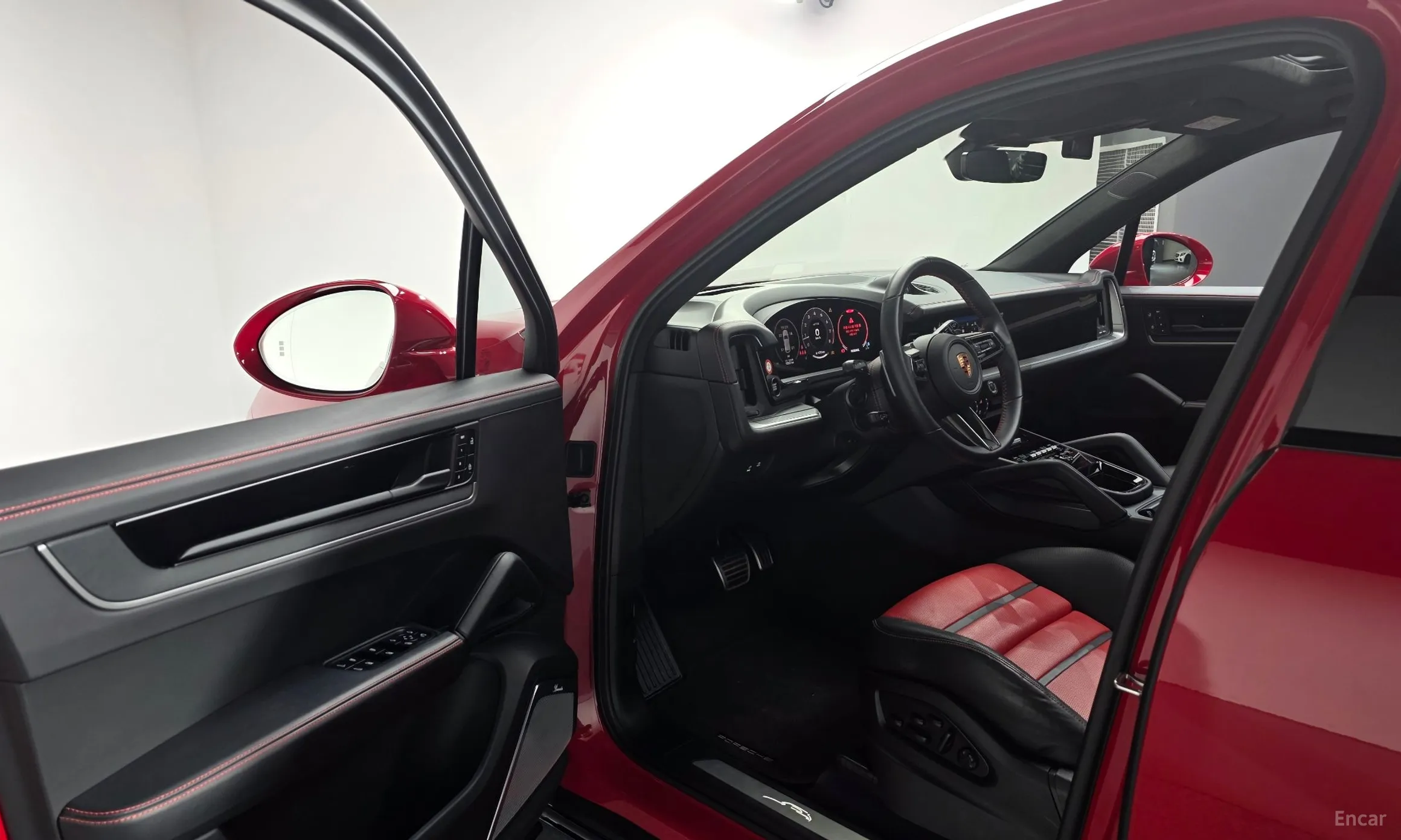 Porsche Cayenne (PO536) превью 12