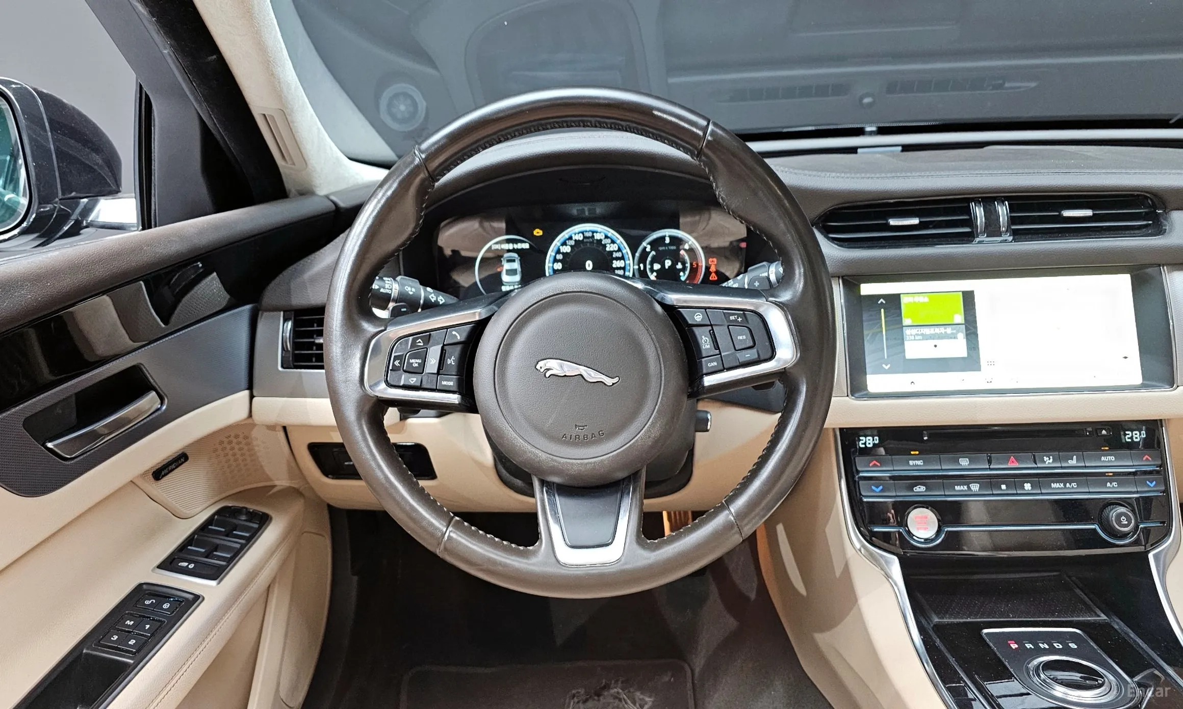 Jaguar XF (x260) превью 13