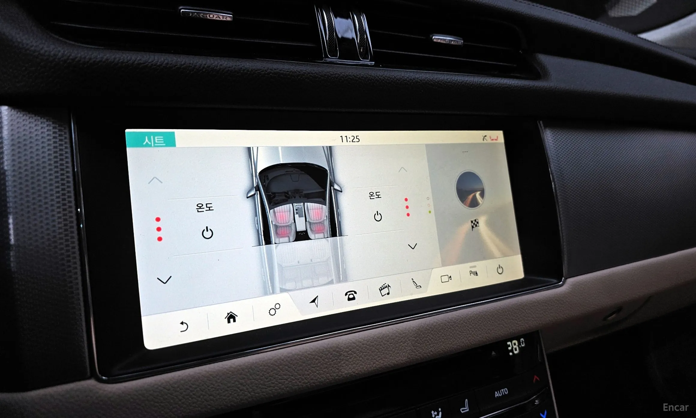 Jaguar XF (x260) превью 16