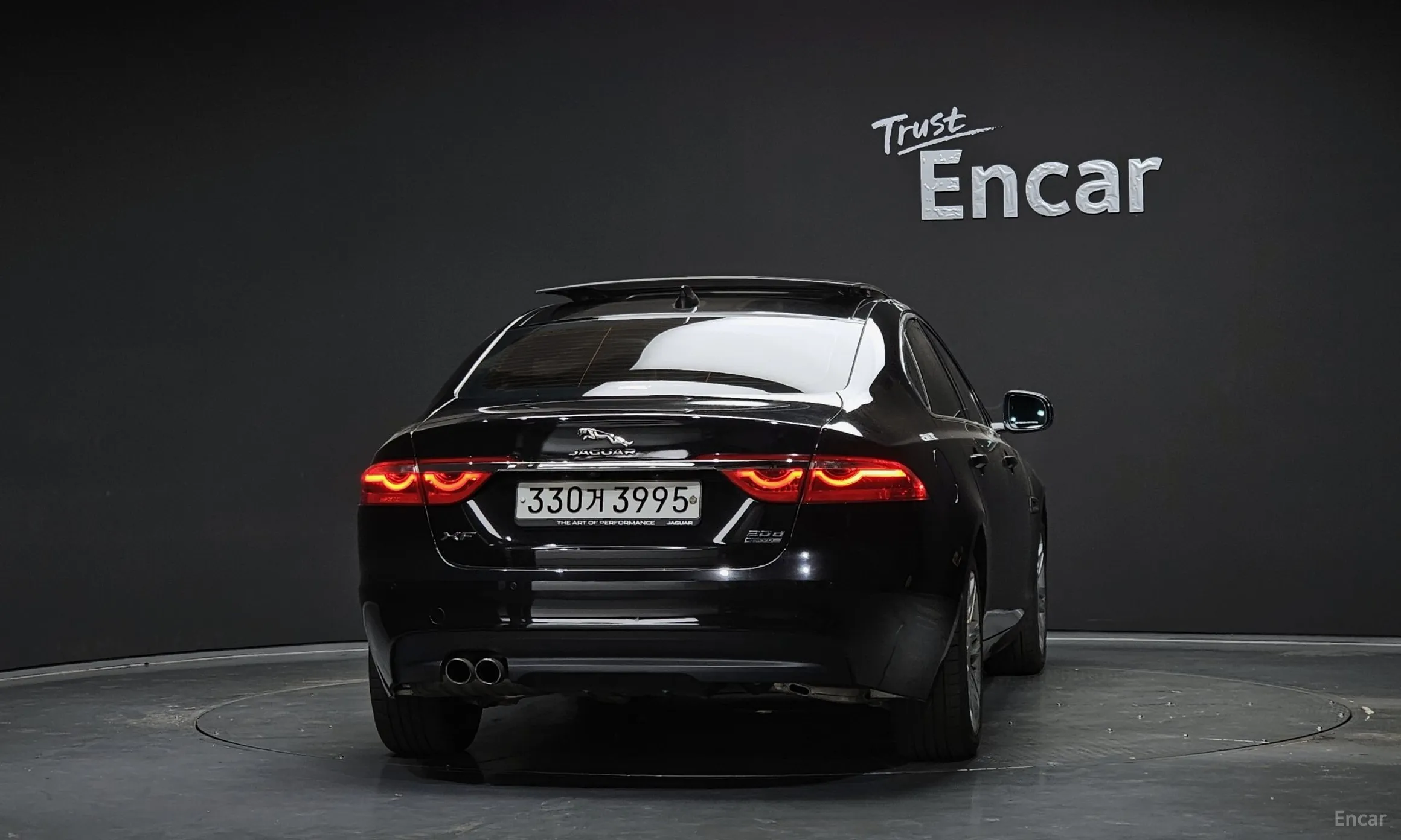 Jaguar XF (x260) превью 4