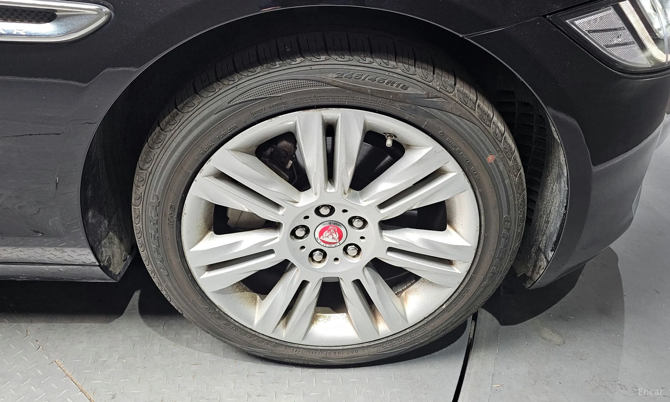 Jaguar XF (x260) превью 5