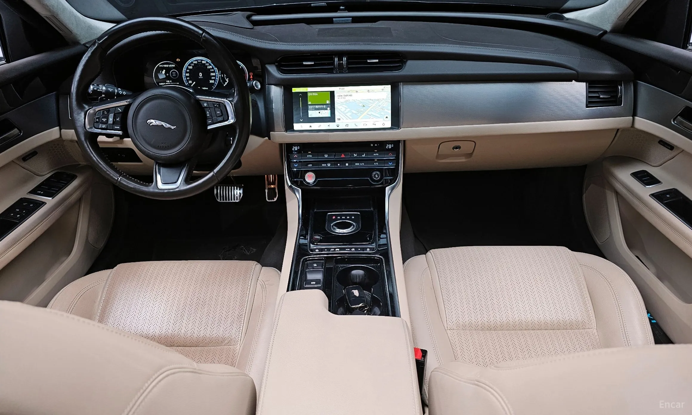 Jaguar XF (x260) превью 7