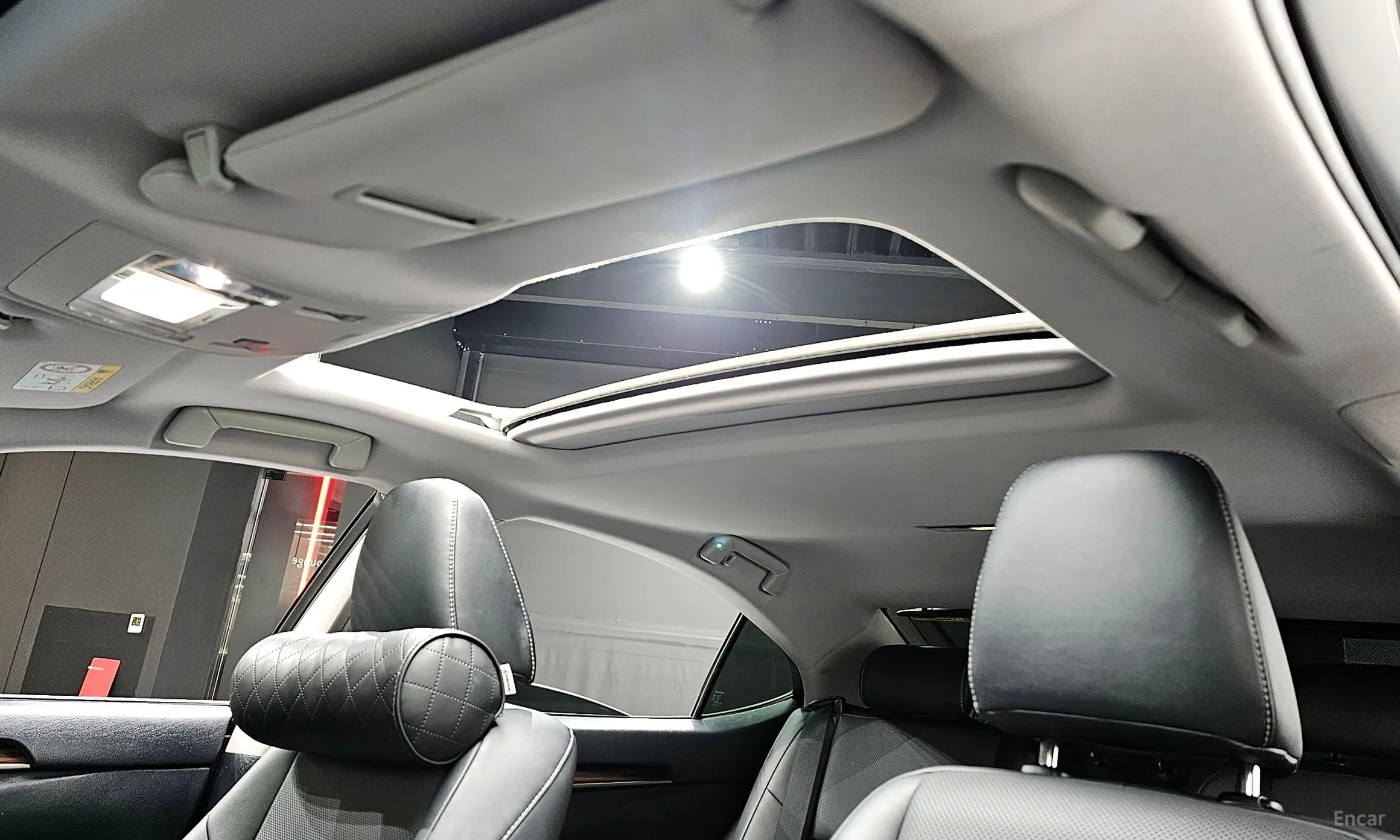 Lexus New ES300h превью 19