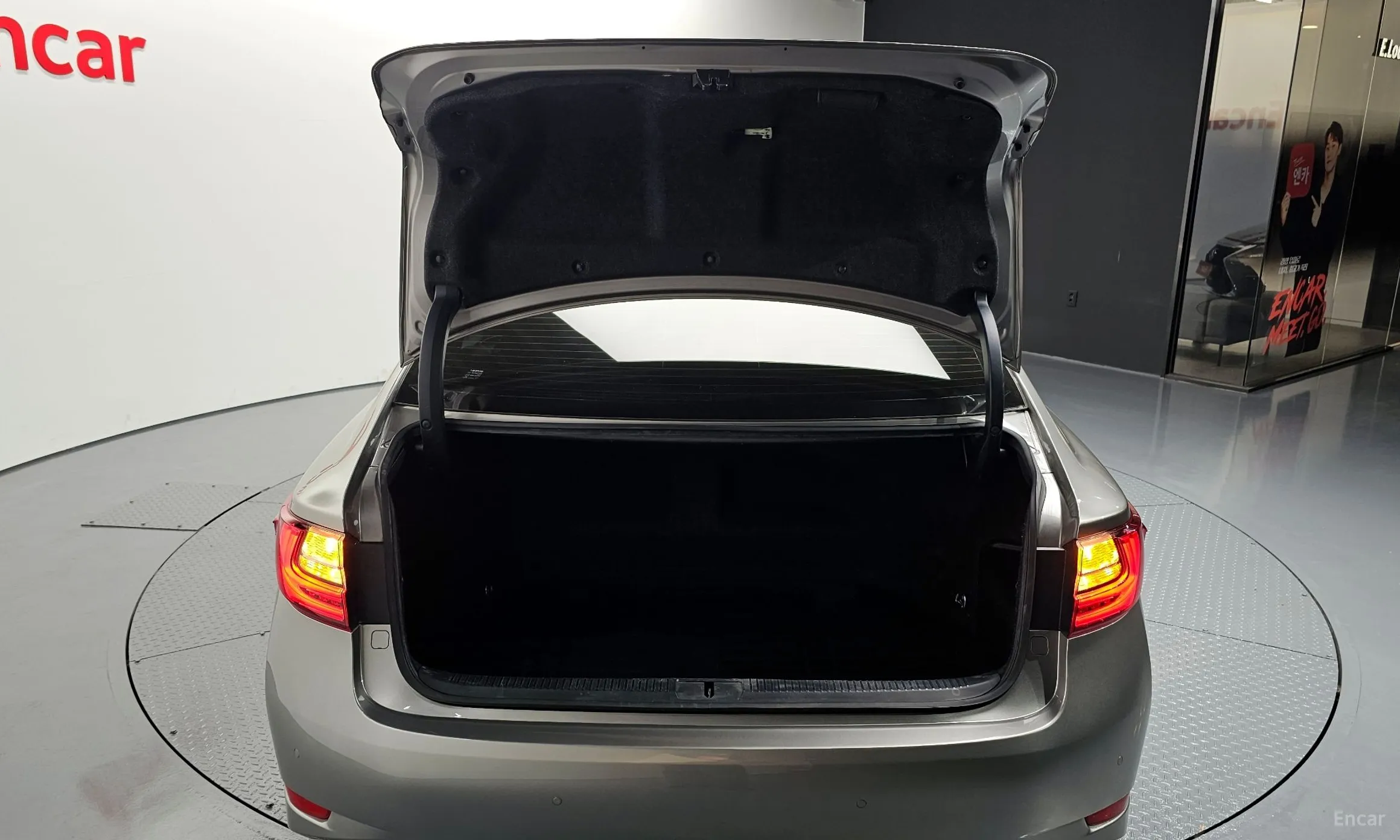 Lexus New ES300h превью 20
