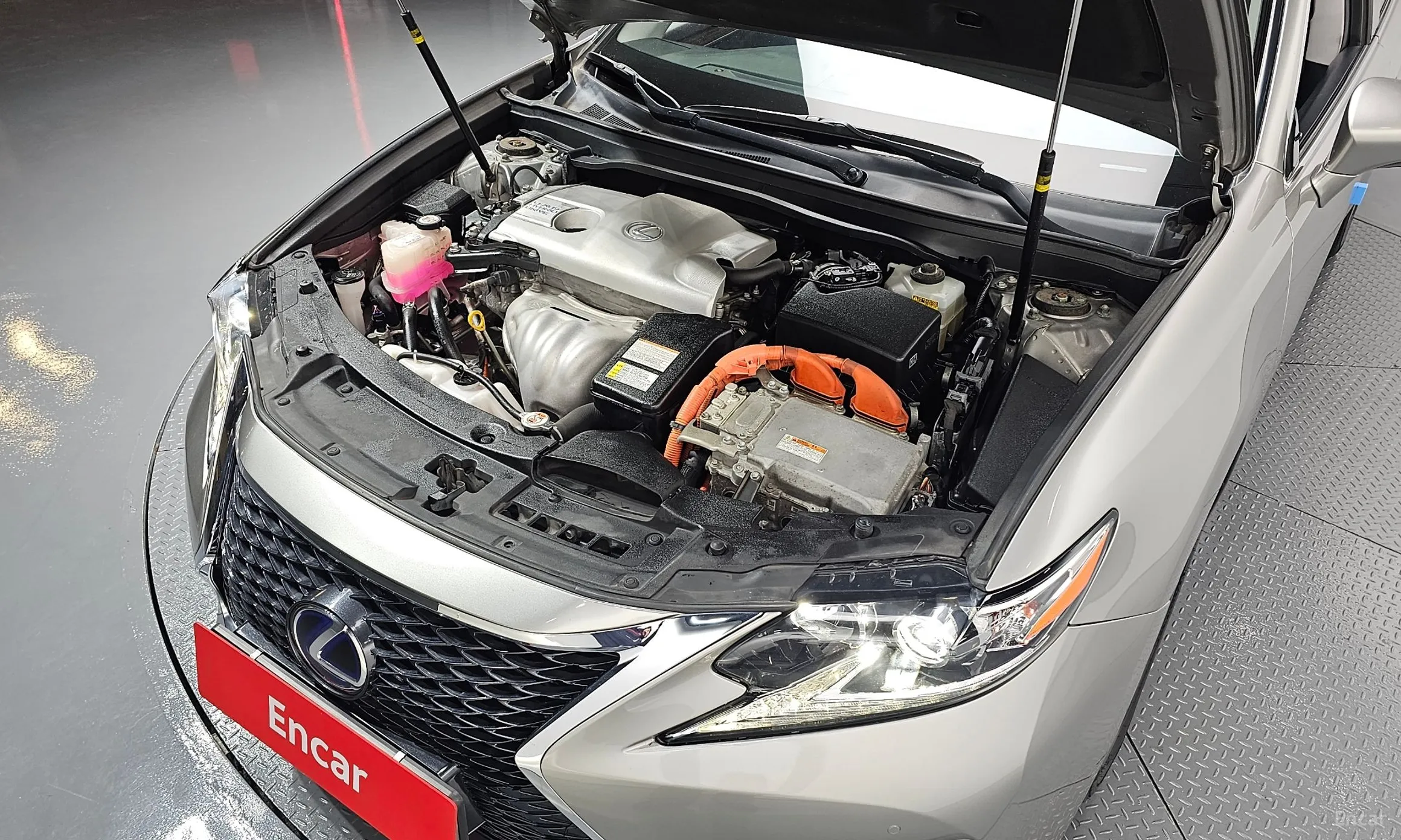 Lexus New ES300h превью 6