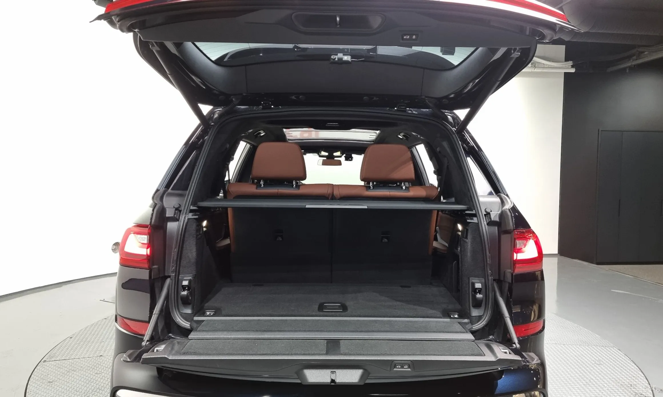 BMW X7 (G07) превью 20
