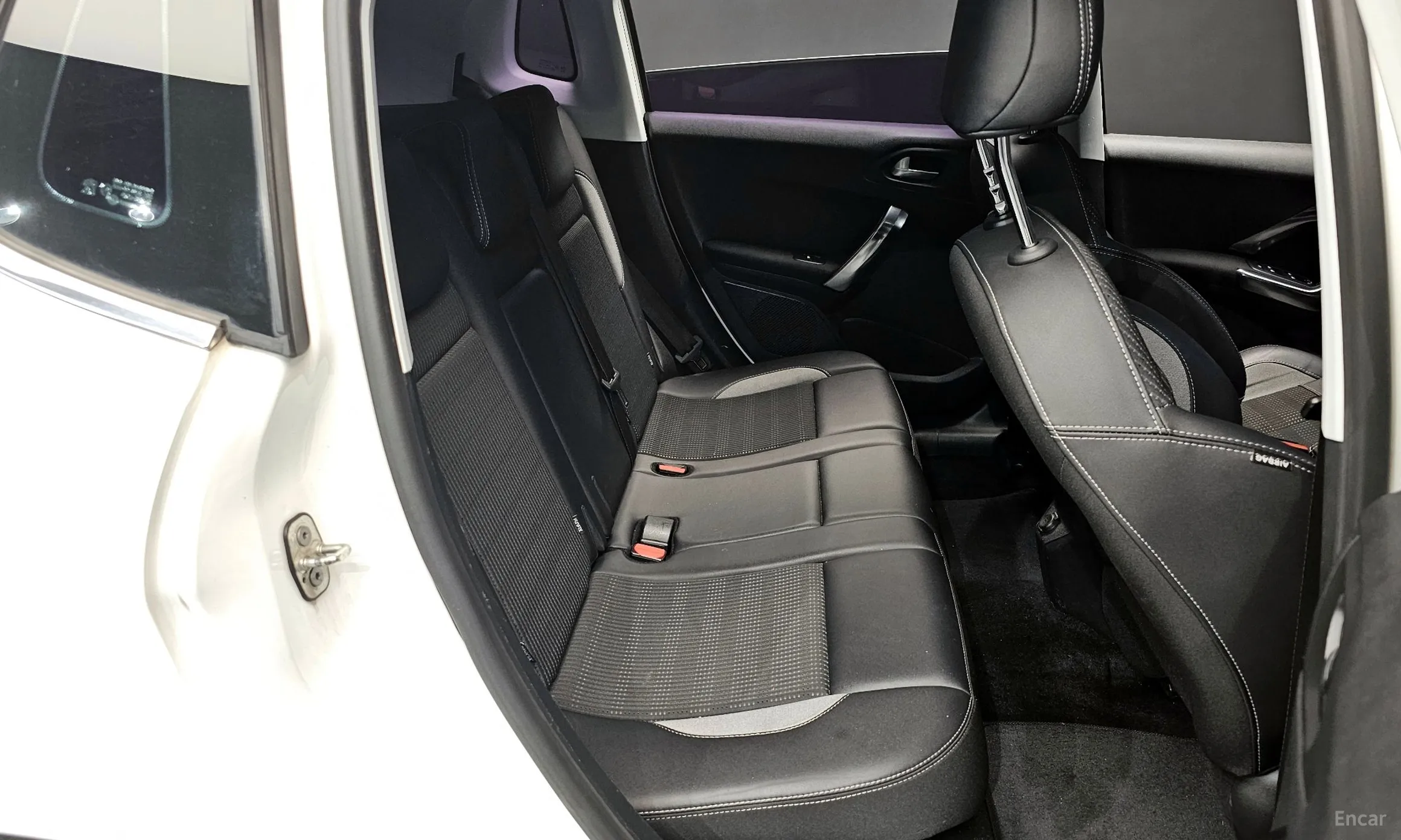 Peugeot 2008. превью 12