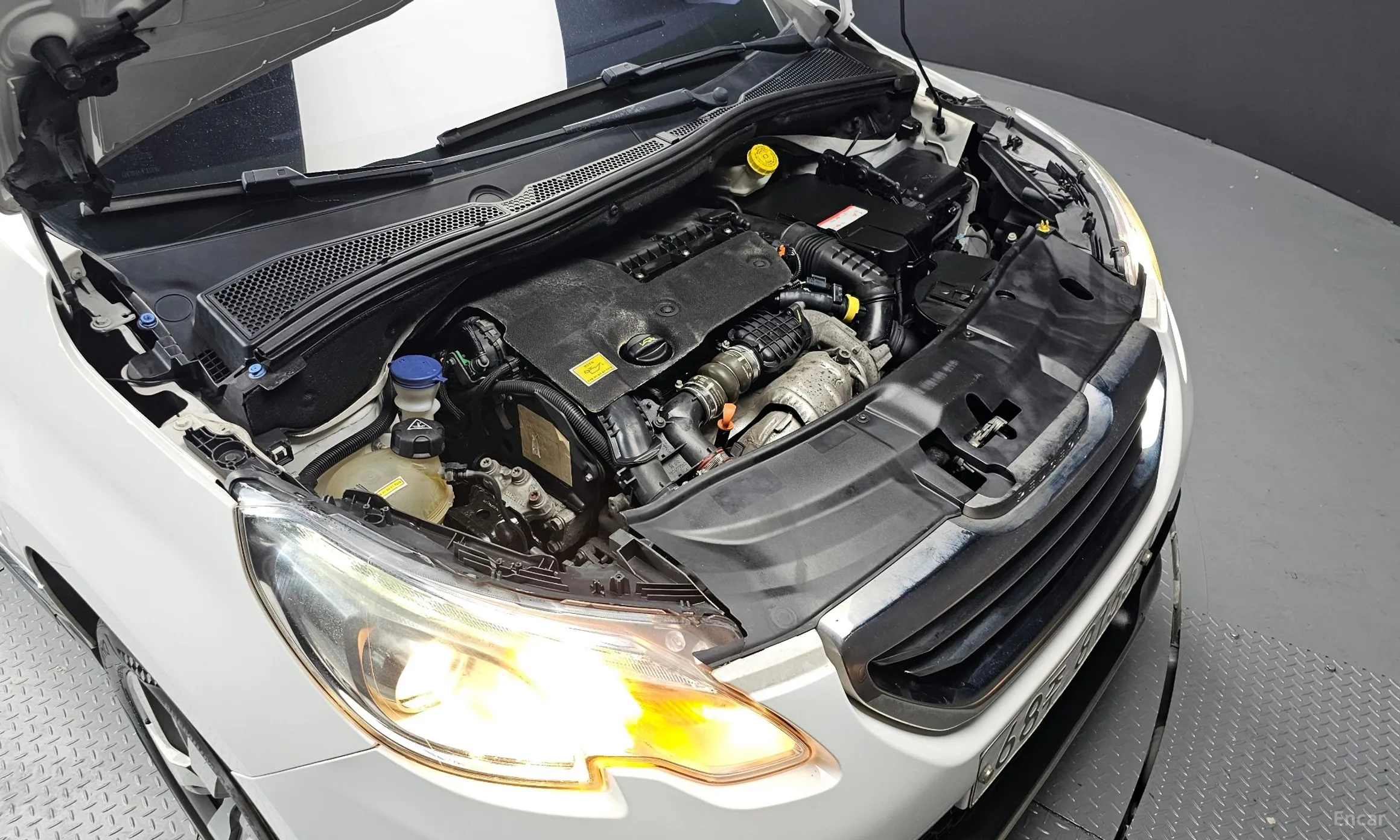 Peugeot 2008. превью 6
