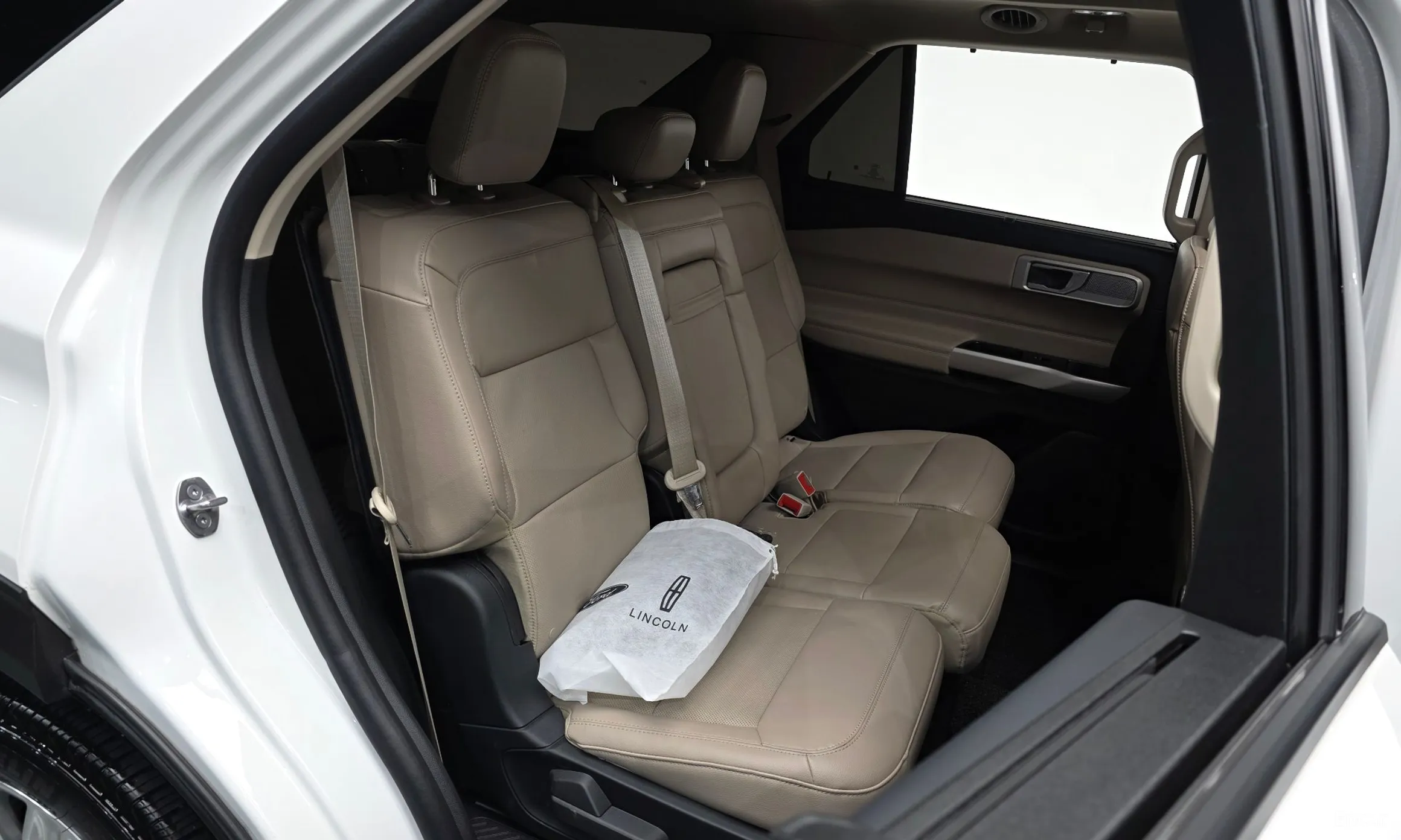 Ford Explorer 6th Generation превью 12