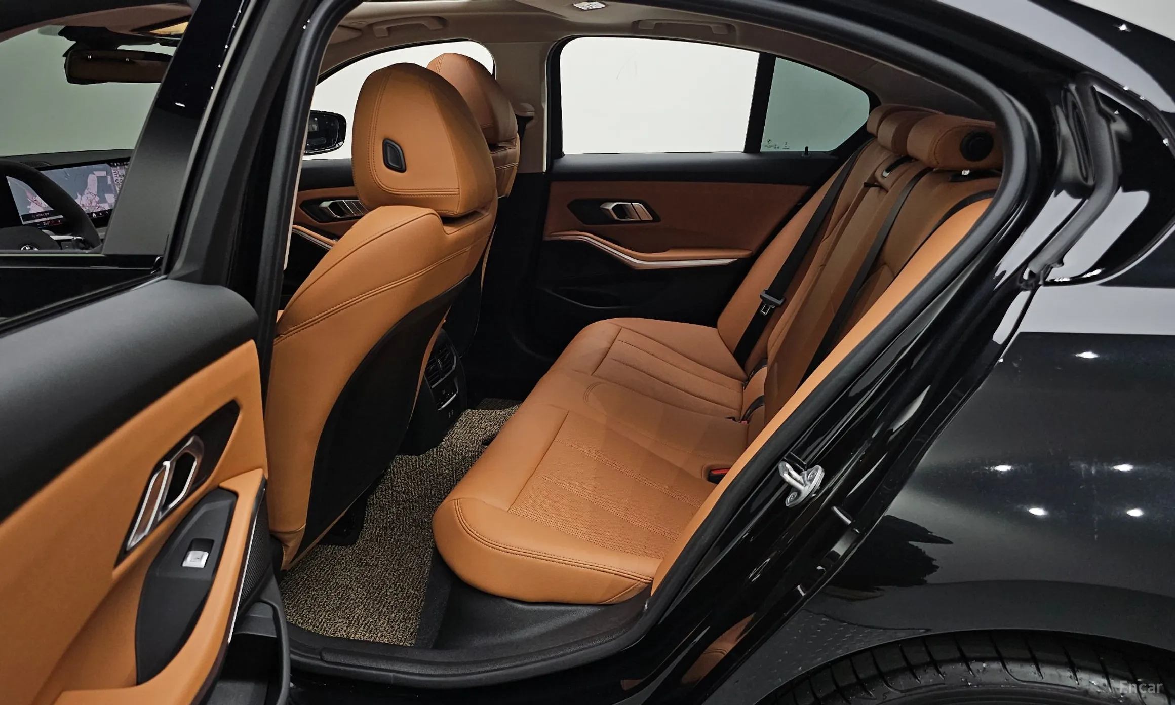 BMW 3 Series (G20) превью 12