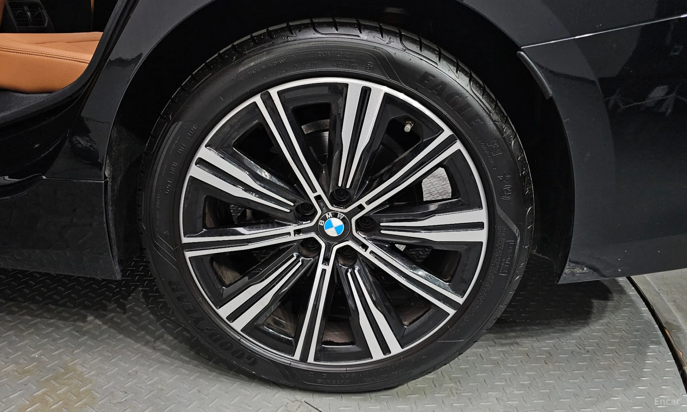 BMW 3 Series (G20) превью 5